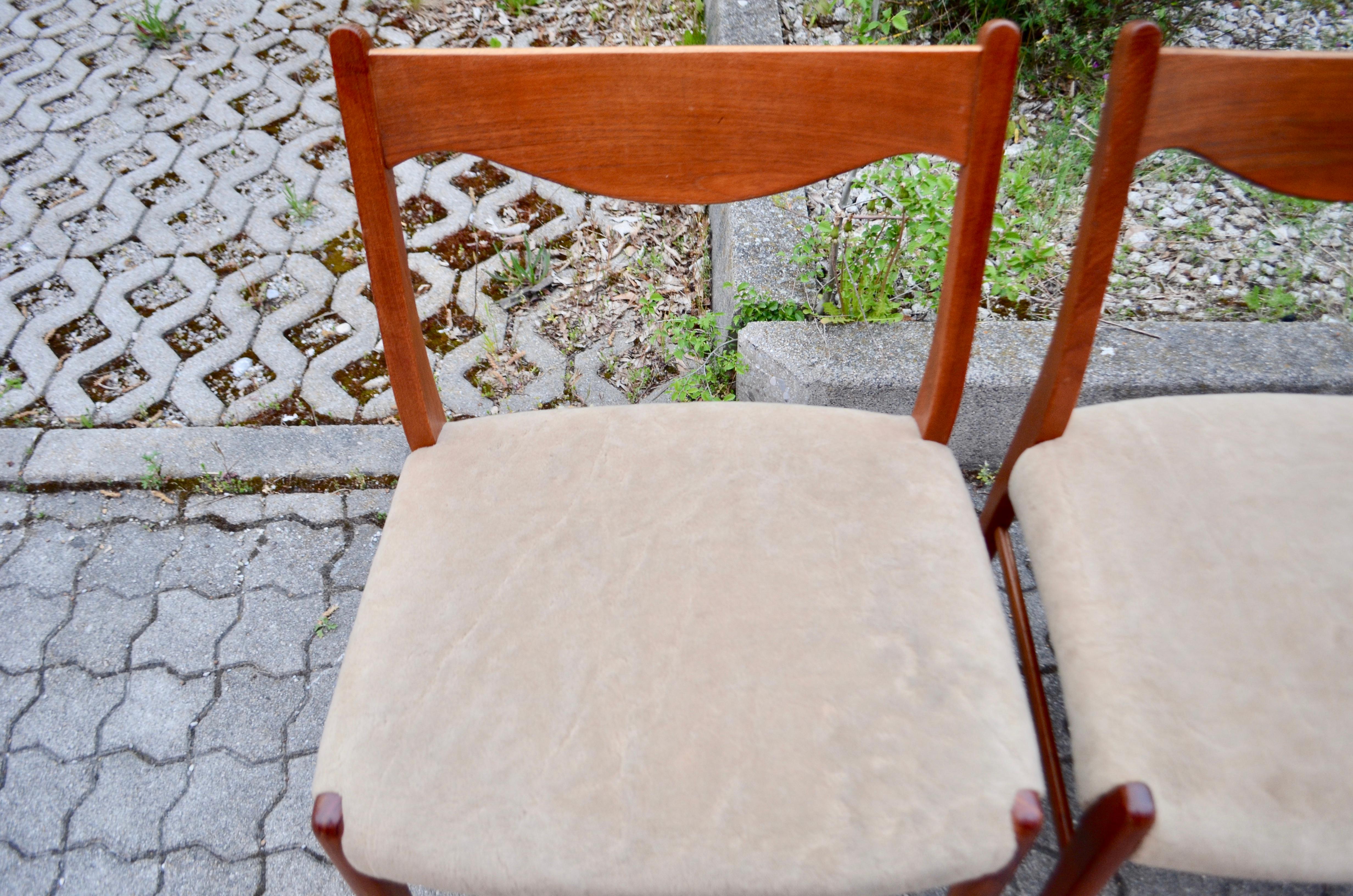 Fin du 20e siècle Arne Wahl Iversen lot de 4 chaises de salle à manger en teck danois modèle GS60 pour Glyngore en vente