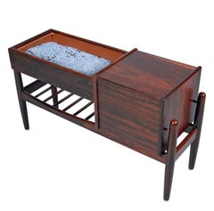 Arne Wahl Iversen Planter in Brazilian Rosewood — A Danish Modern Classic