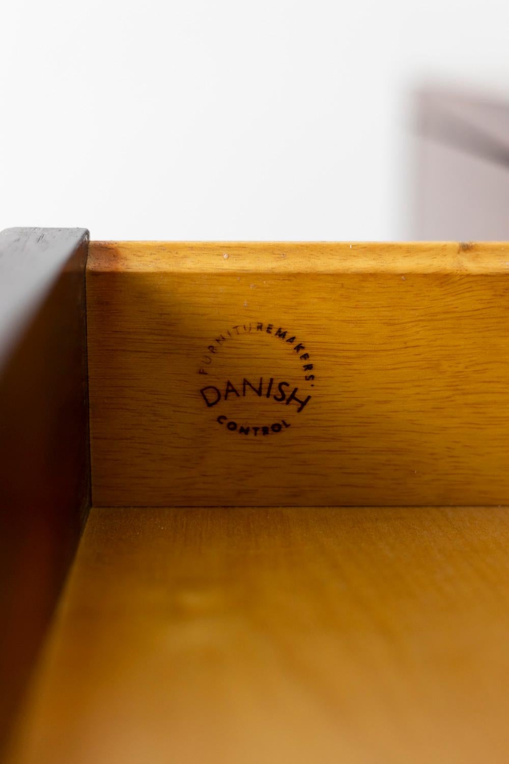 Arne Wahl Iversen Pour Danish Control, Desk in Rosewood, 1970s 11