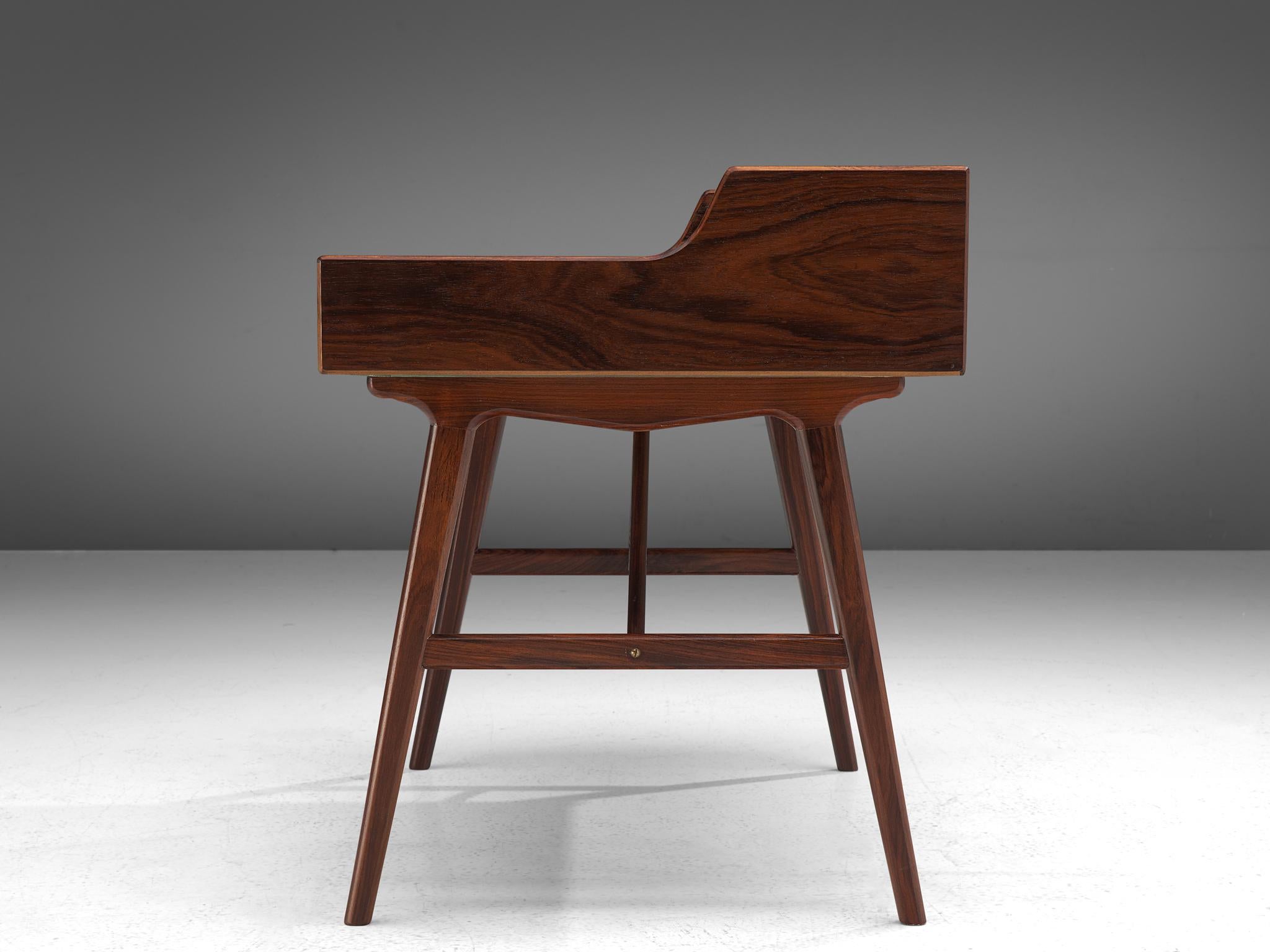 Arne Wahl Iversen Refinished Desk in Rosewood for Vinde Møbelfabrik In Good Condition In Waalwijk, NL