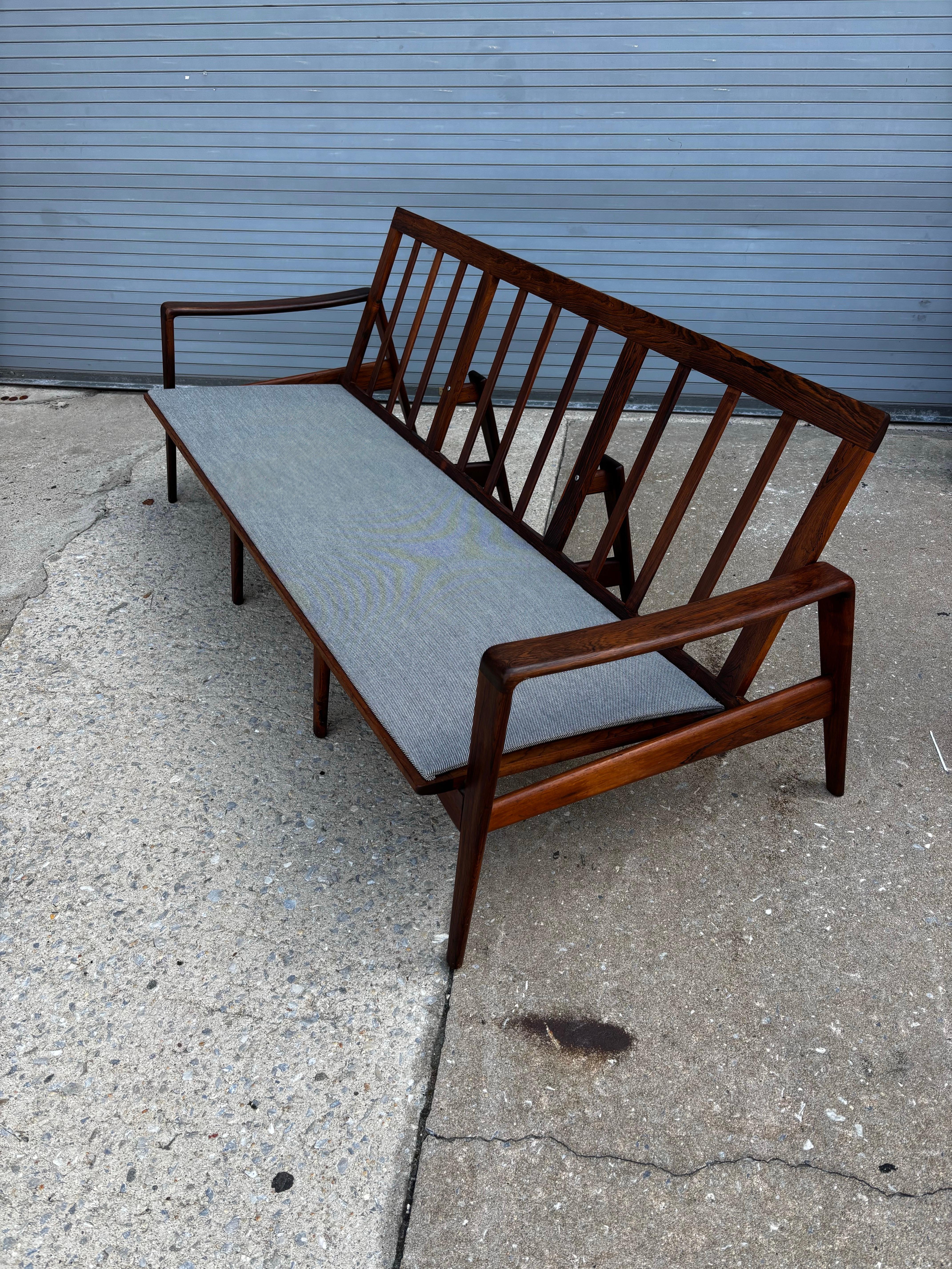 Arne Wahl Iversen Rosewood Sofa model 35 For Sale 2