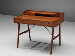 Arne Wahl Iversen Kleiner Schreibtisch aus Teakholz