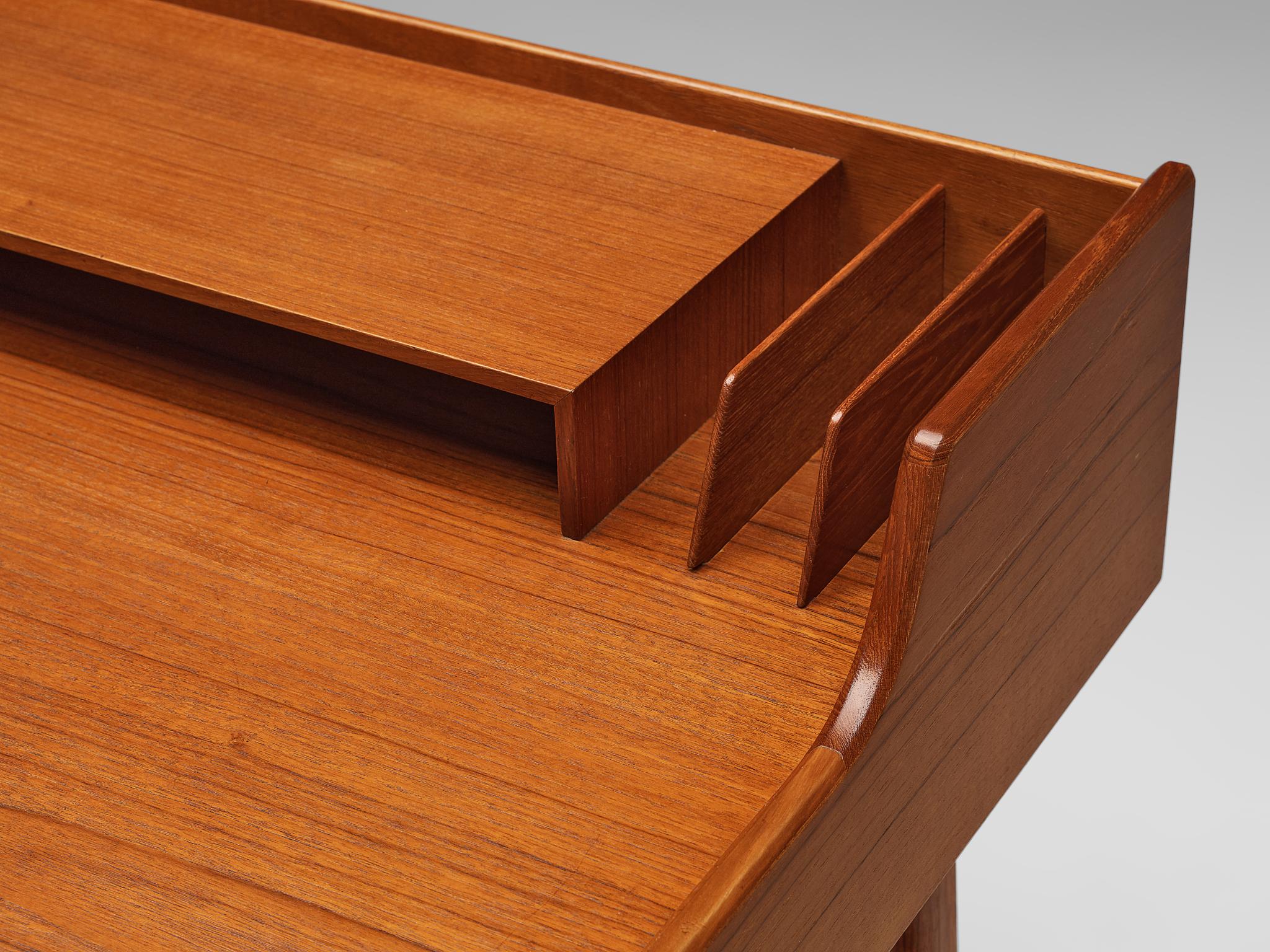 Arne Wahl Iversen Small Desk in Teak In Good Condition In Waalwijk, NL