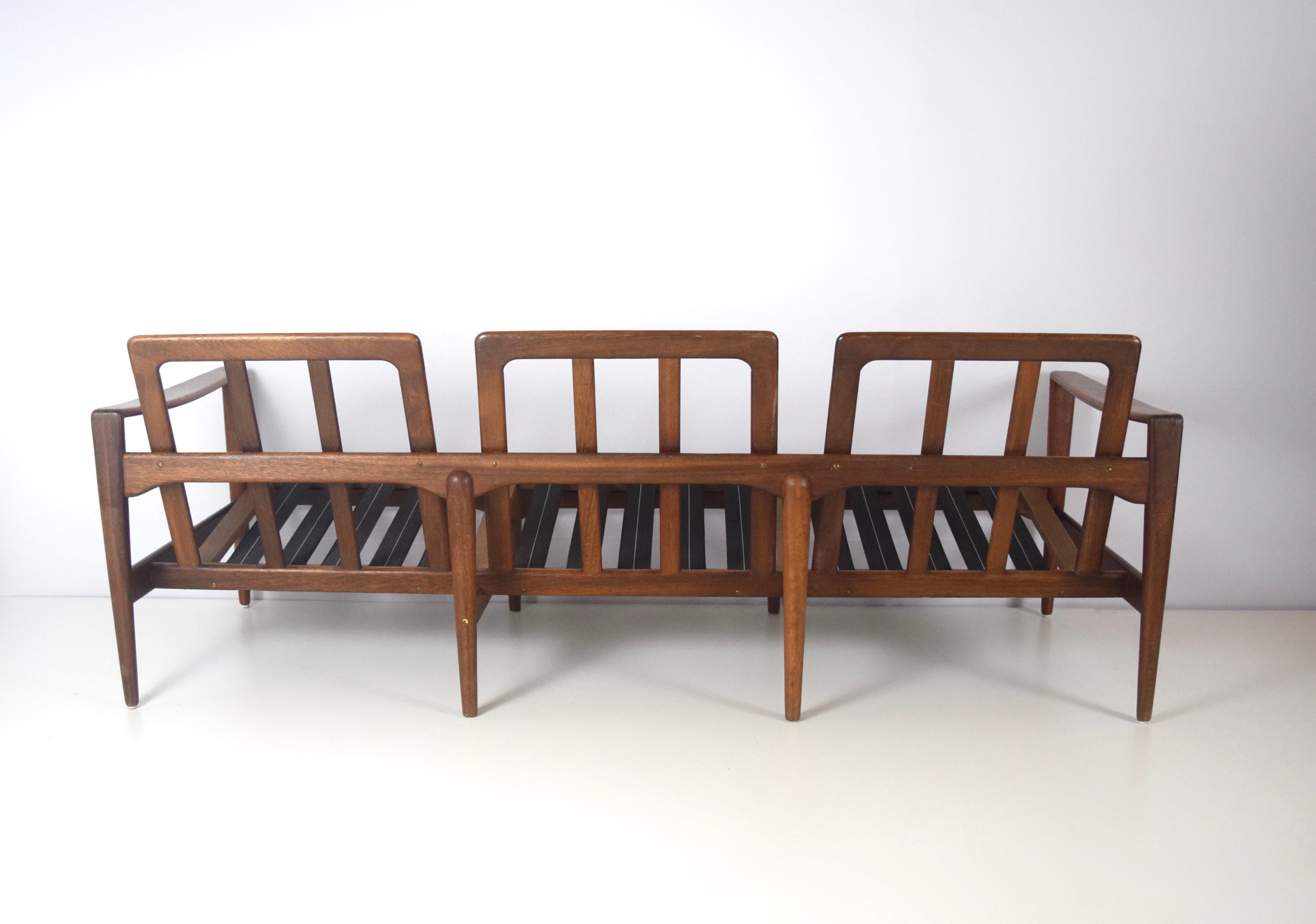 Arne Wahl Iversen Sofa for Komfort in Rosewood, Denmark, 1950s In Good Condition In Hellouw, NL