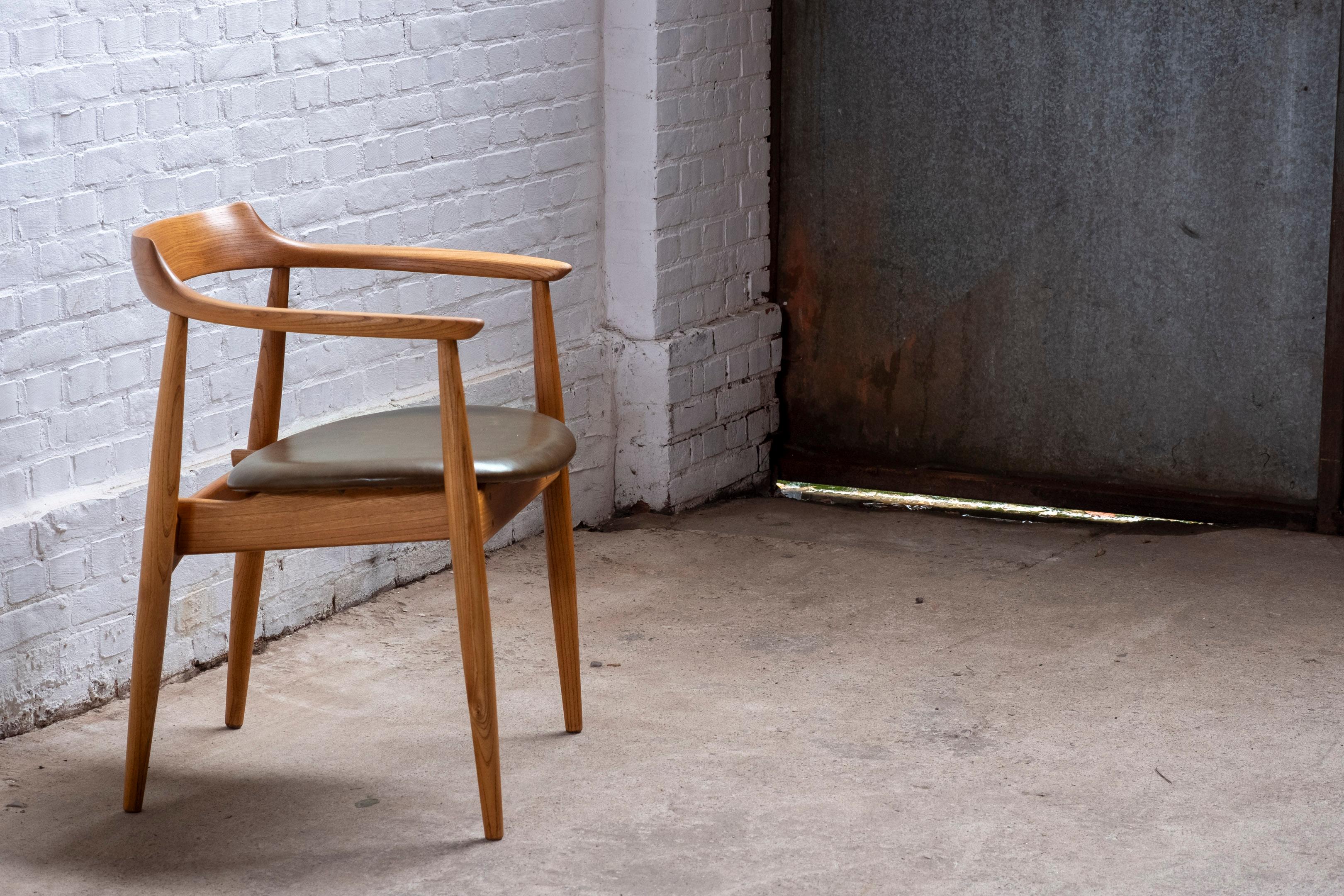 Arne Wahl Iversen ST-750 Chair in Elm, 1960s Denmark For Sale 6