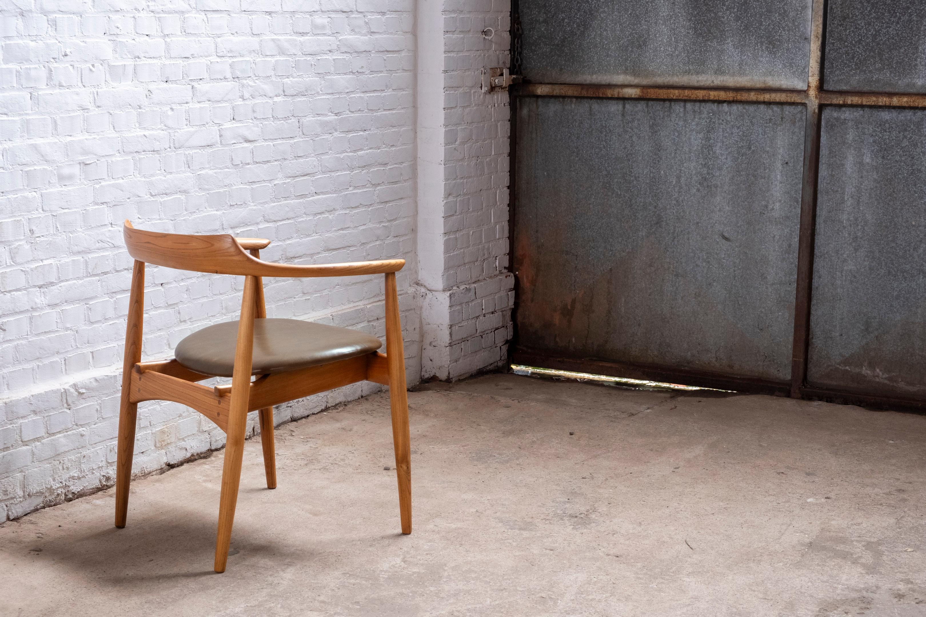Arne Wahl Iversen ST-750 Chair in Elm, 1960s Denmark For Sale 7