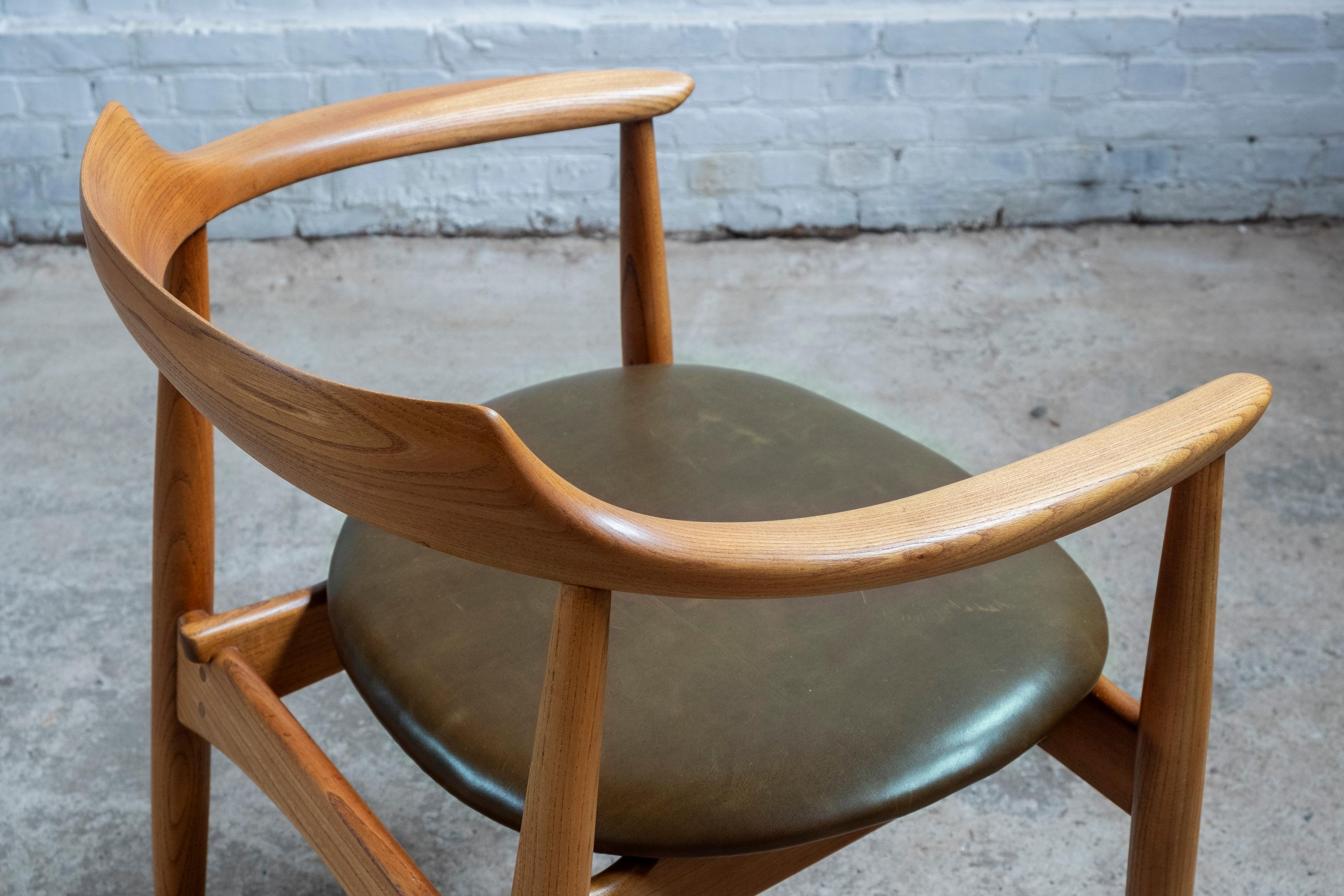 Mid-20th Century Arne Wahl Iversen ST-750 Chair in Elm, 1960s Denmark For Sale