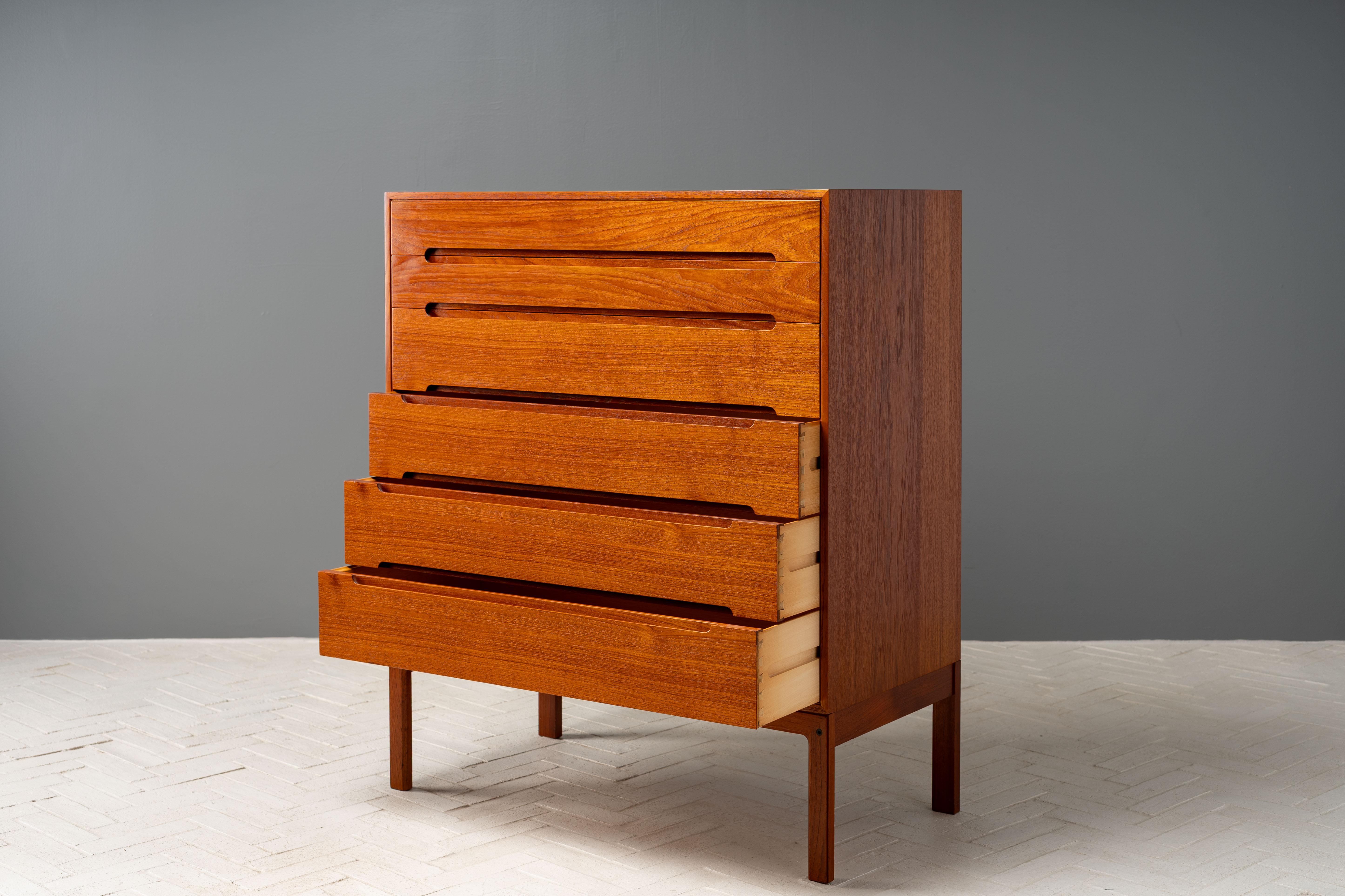Cassapanca in teak Arne Wahl Iversen in vendita 2