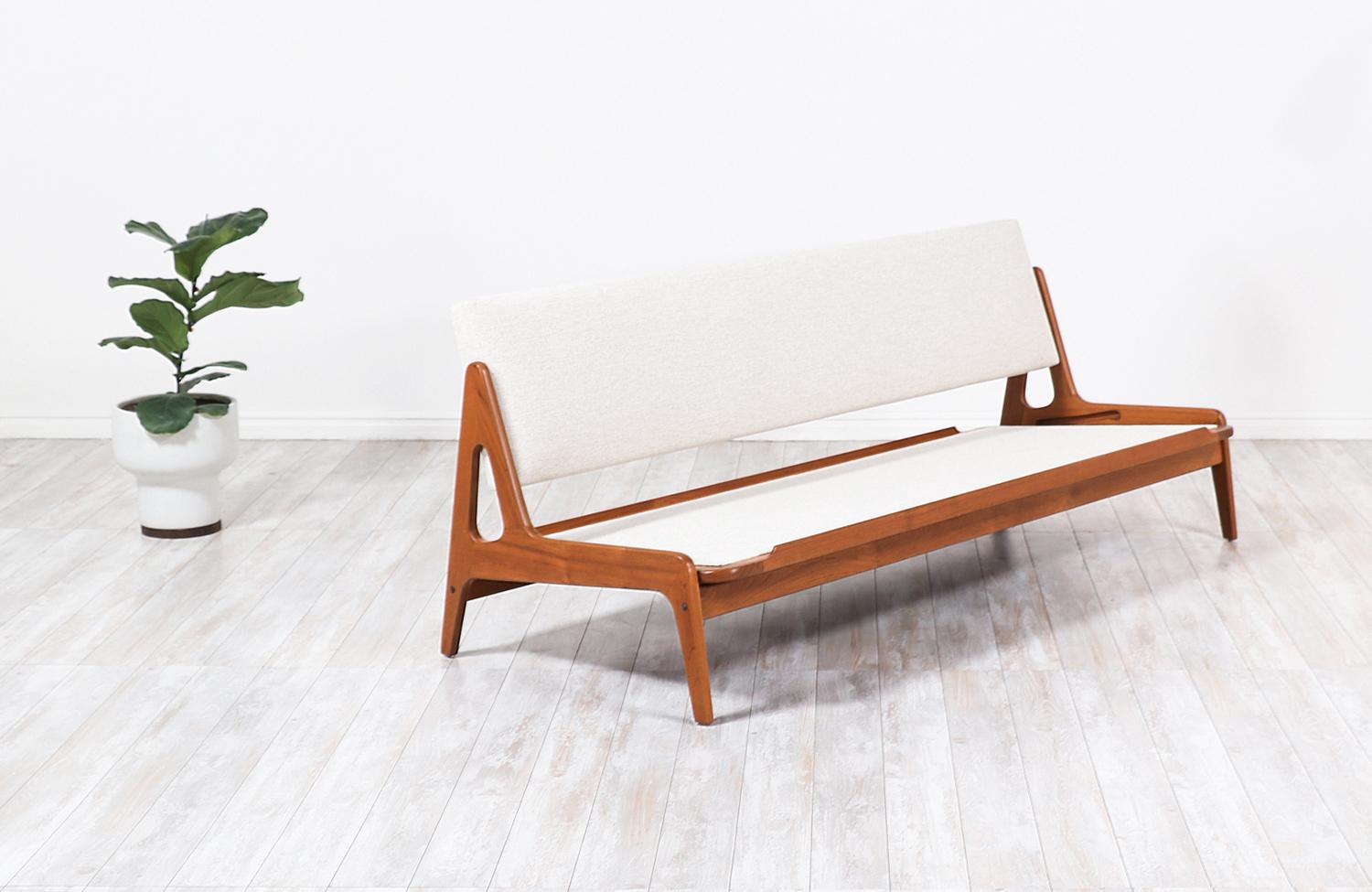 Arne Wahl Iversen Teak Daybed Sofa for Komfort 3