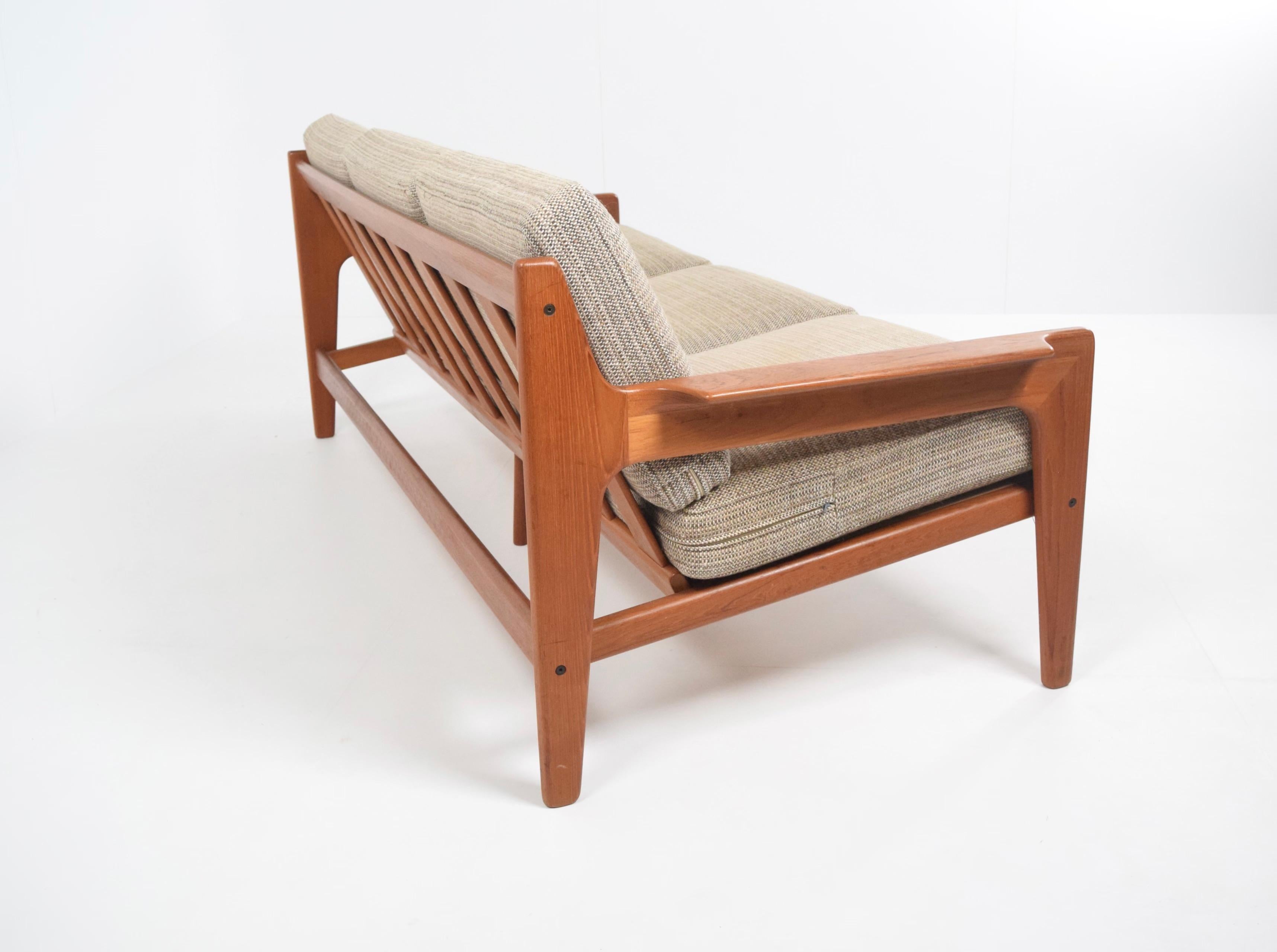 Arne Wahl Iversen Three-Seater Teak Sofa for Komfort, Denmark, 1960s In Excellent Condition In Hellouw, NL