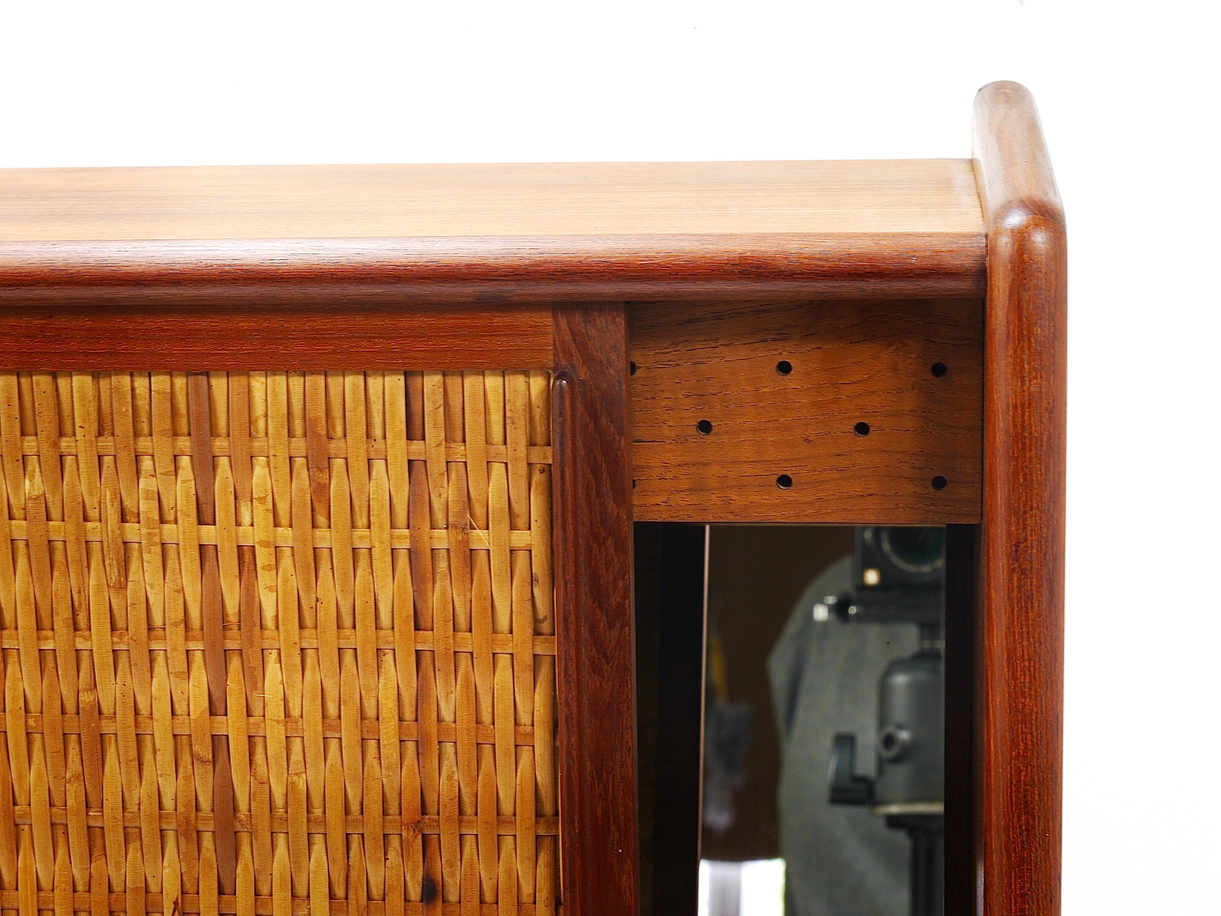 Arne Wahl Iversen Wall Mirror & Shelf Cabinet, Teak & Cane for Brenderup Denmark For Sale 6