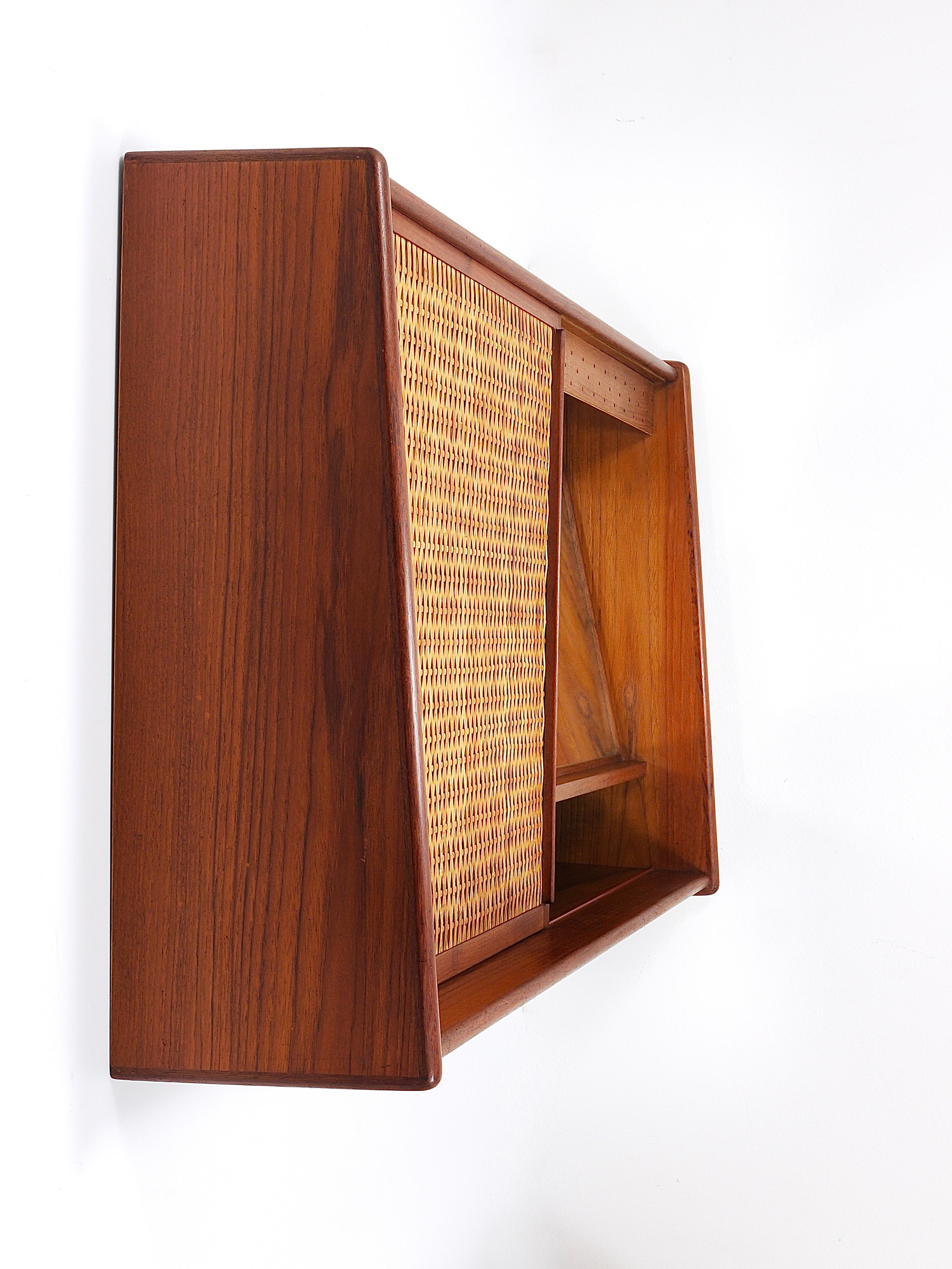Arne Wahl Iversen Wall Mirror & Shelf Cabinet, Teak & Cane for Brenderup Denmark For Sale 10