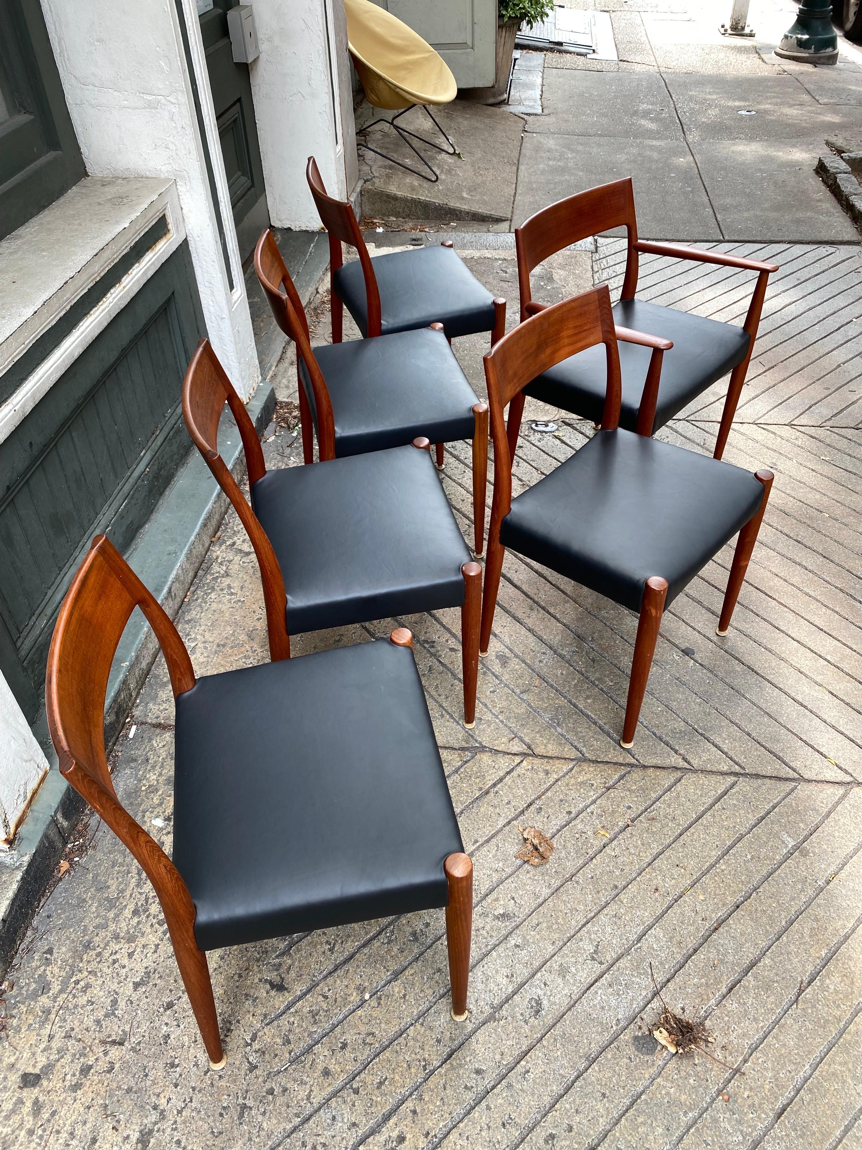 Arne Hovmand-Olsen set of 6 Dining Chairs For Sale 3