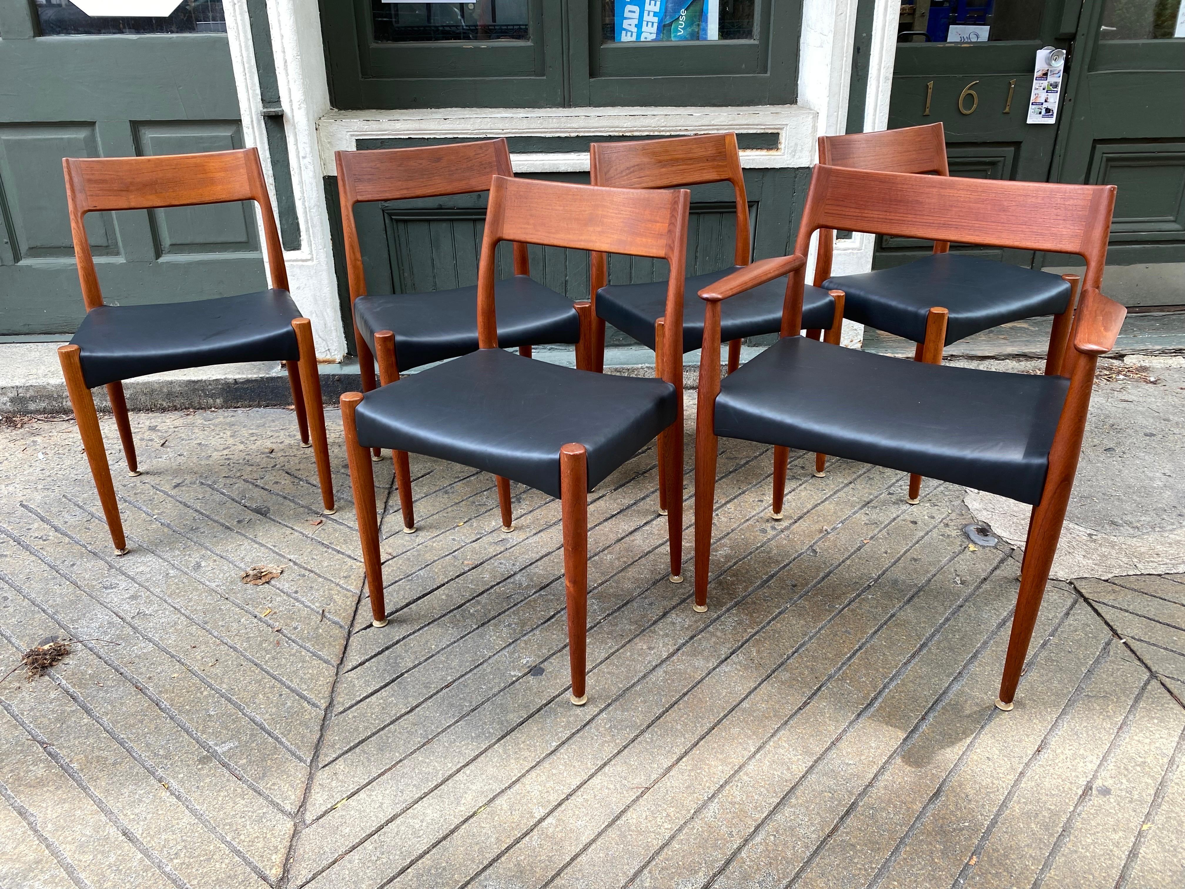 Arne Hovmand-Olsen set of 6 Dining Chairs For Sale 4