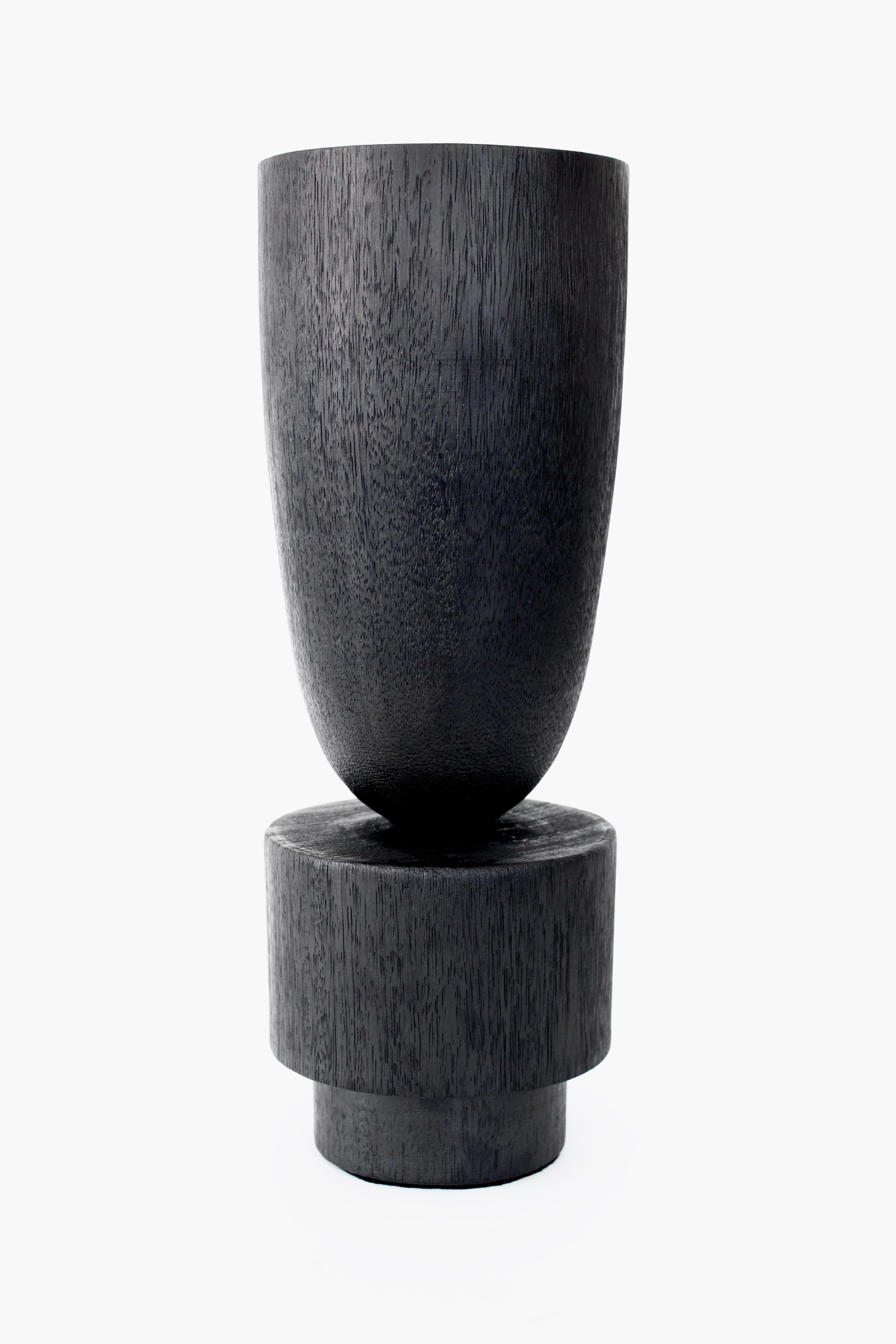 Arno Declercq, Belgian designer and former art dealer born in 1994 who makes bespoke objects for interiors with passion for design, atmosphere, history and craft.
The Babel vase is perfect for a holding flowers or simply as a sculptural