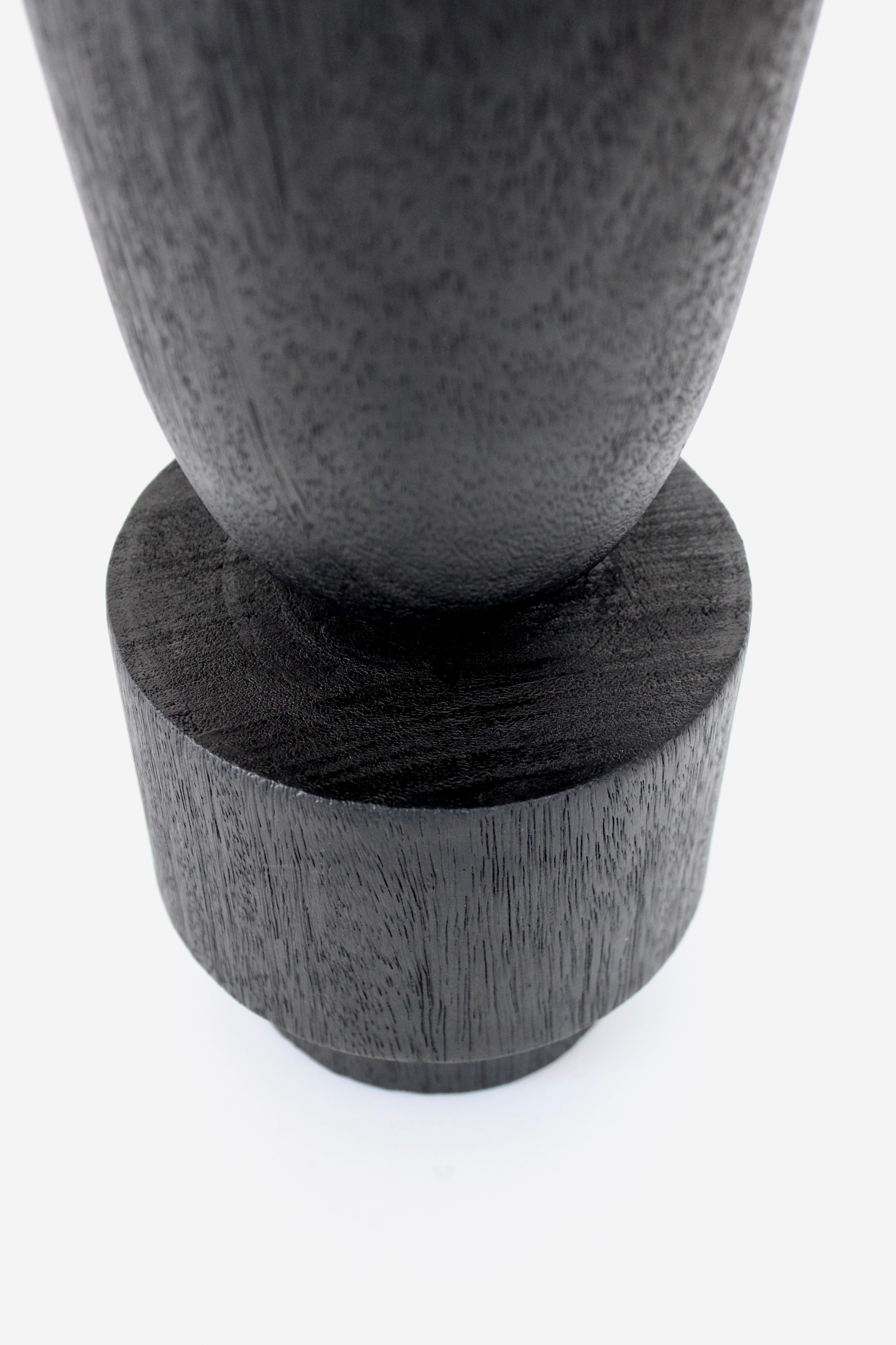 Arno Declercq Babel-Vase aus Iroko-Holz  (21. Jahrhundert und zeitgenössisch)