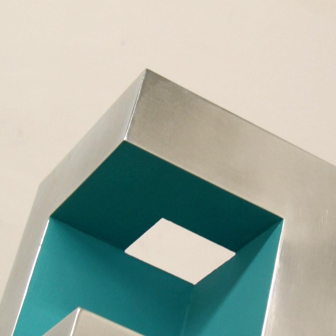Inner Cube Aqua - Sculpture by Arno Kortschot