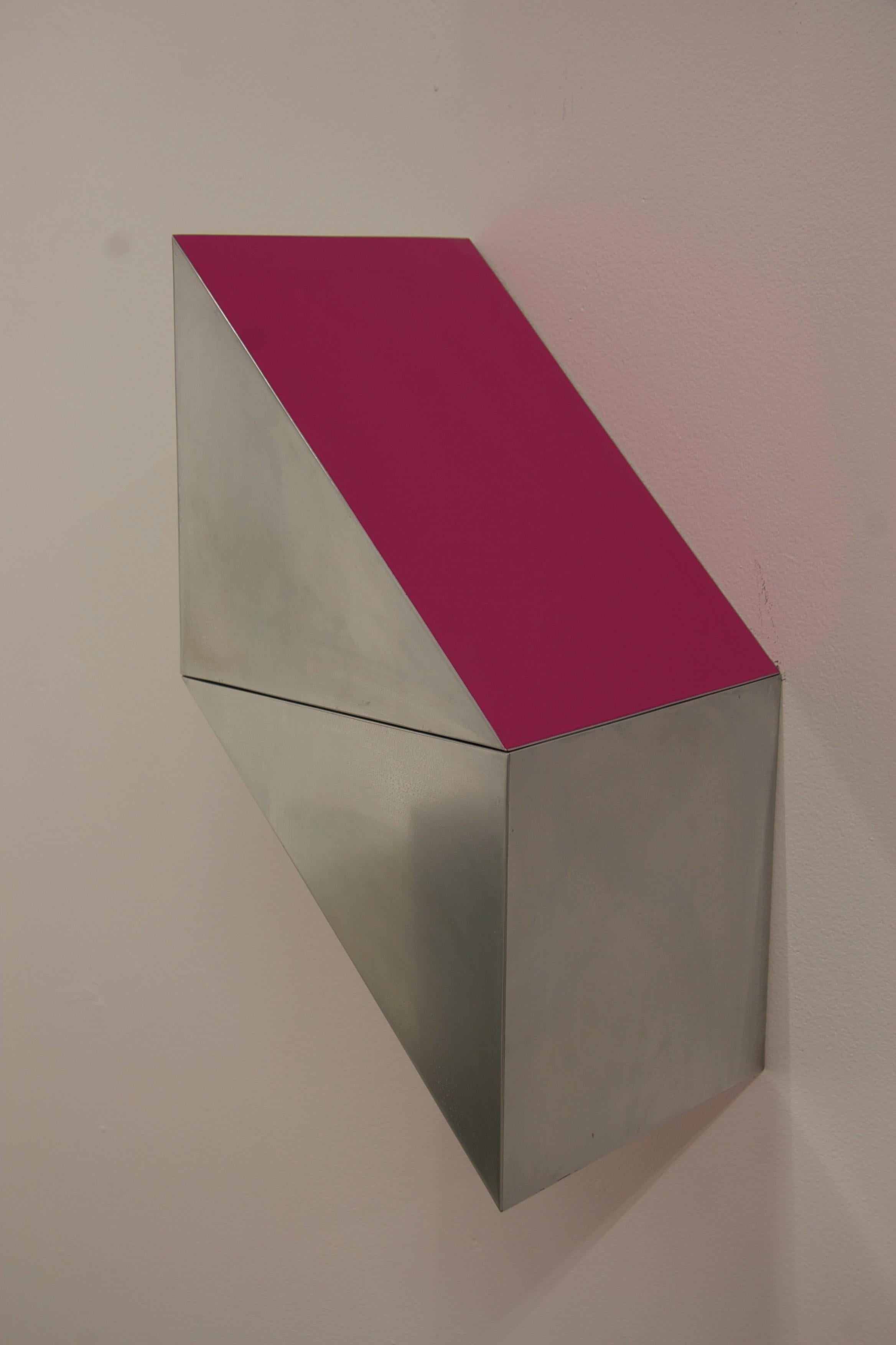 Arno Kortschot Abstract Sculpture - Magenta Wedge