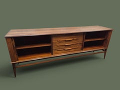 Credenza scandinava Arno, palissandro di Rio, gambe a bussola, Danimarca, anni '60