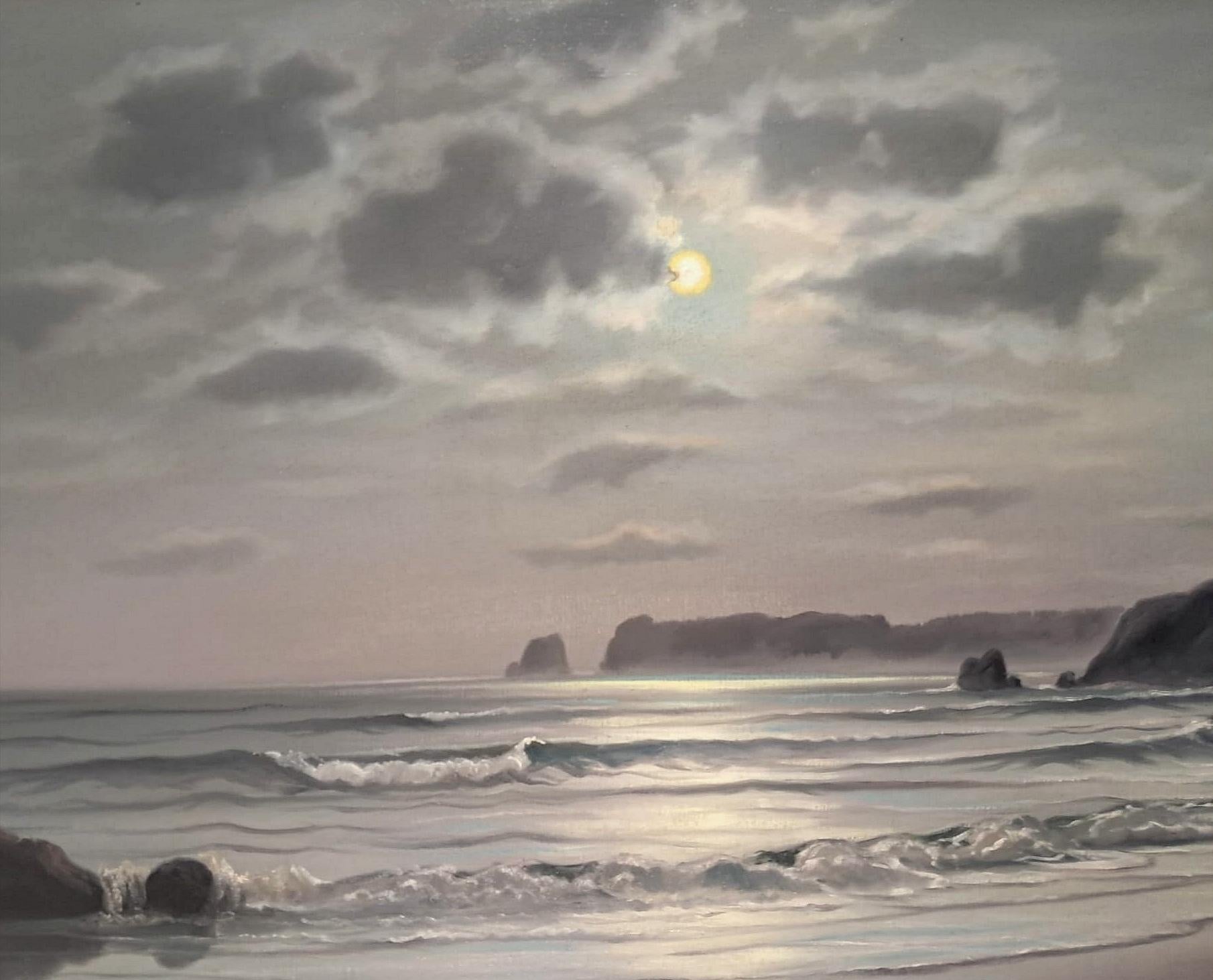 Costa illuminata dalla luna - Grande dipinto a olio della metà del 20° secolo in inglese con paesaggio marino costiero - Landscape Painting Marrone di Arnold Beardsley