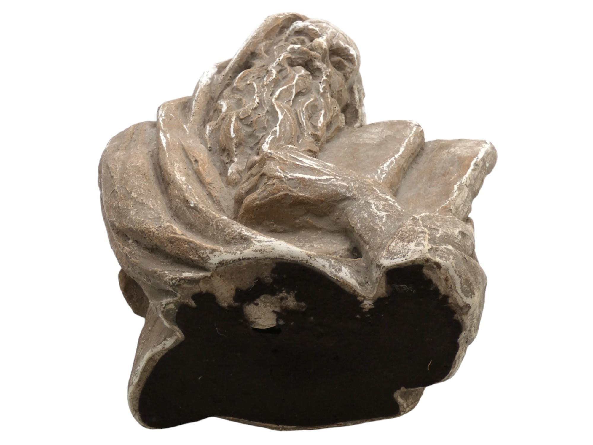 Metà XX secolo Scultura di Henry Moses, 1967 in vendita