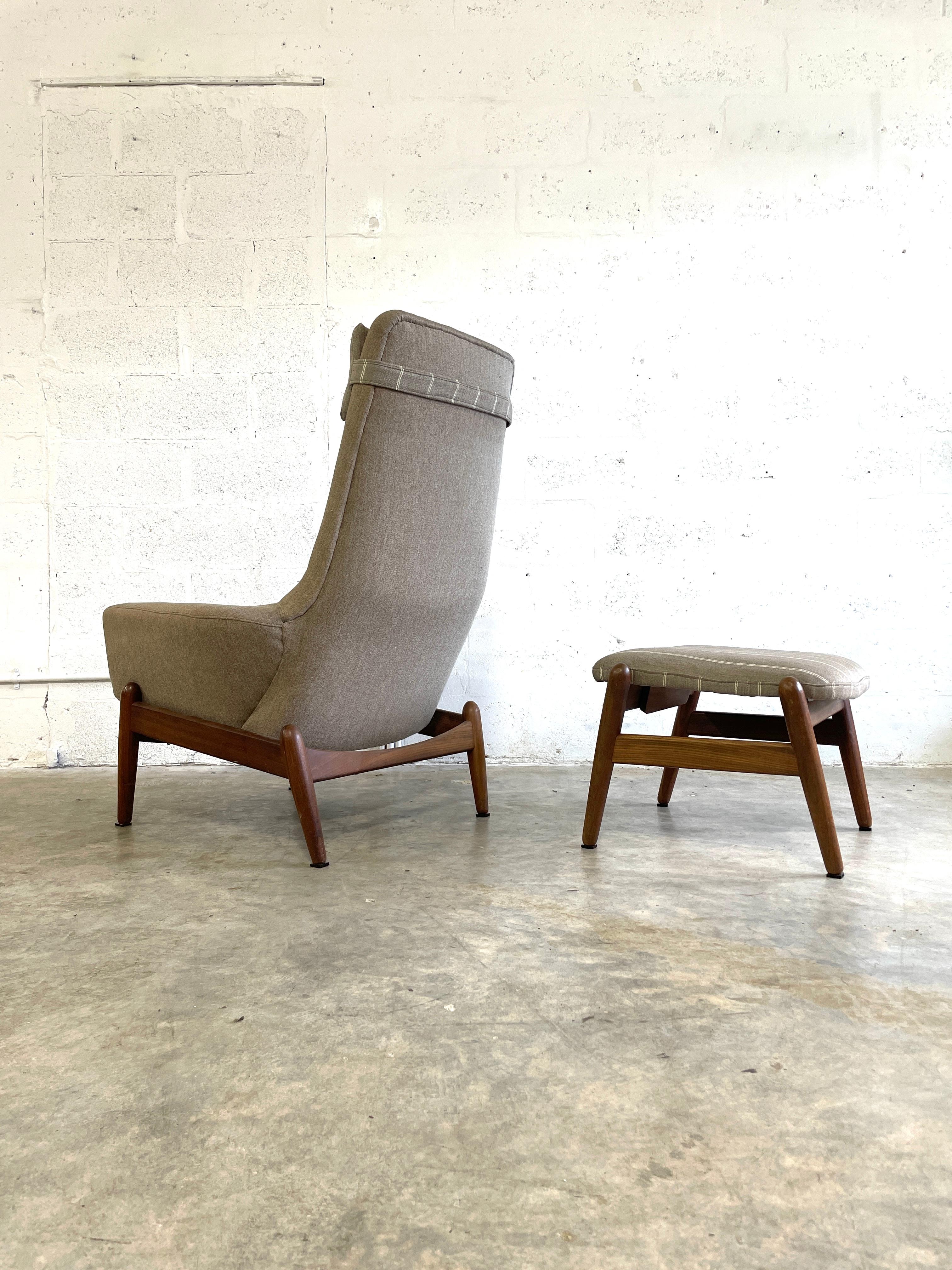 Mid-Century Modern Arnold Madsen and Schubell MS30 fauteuil de salon et pouf à dossier haut en vente