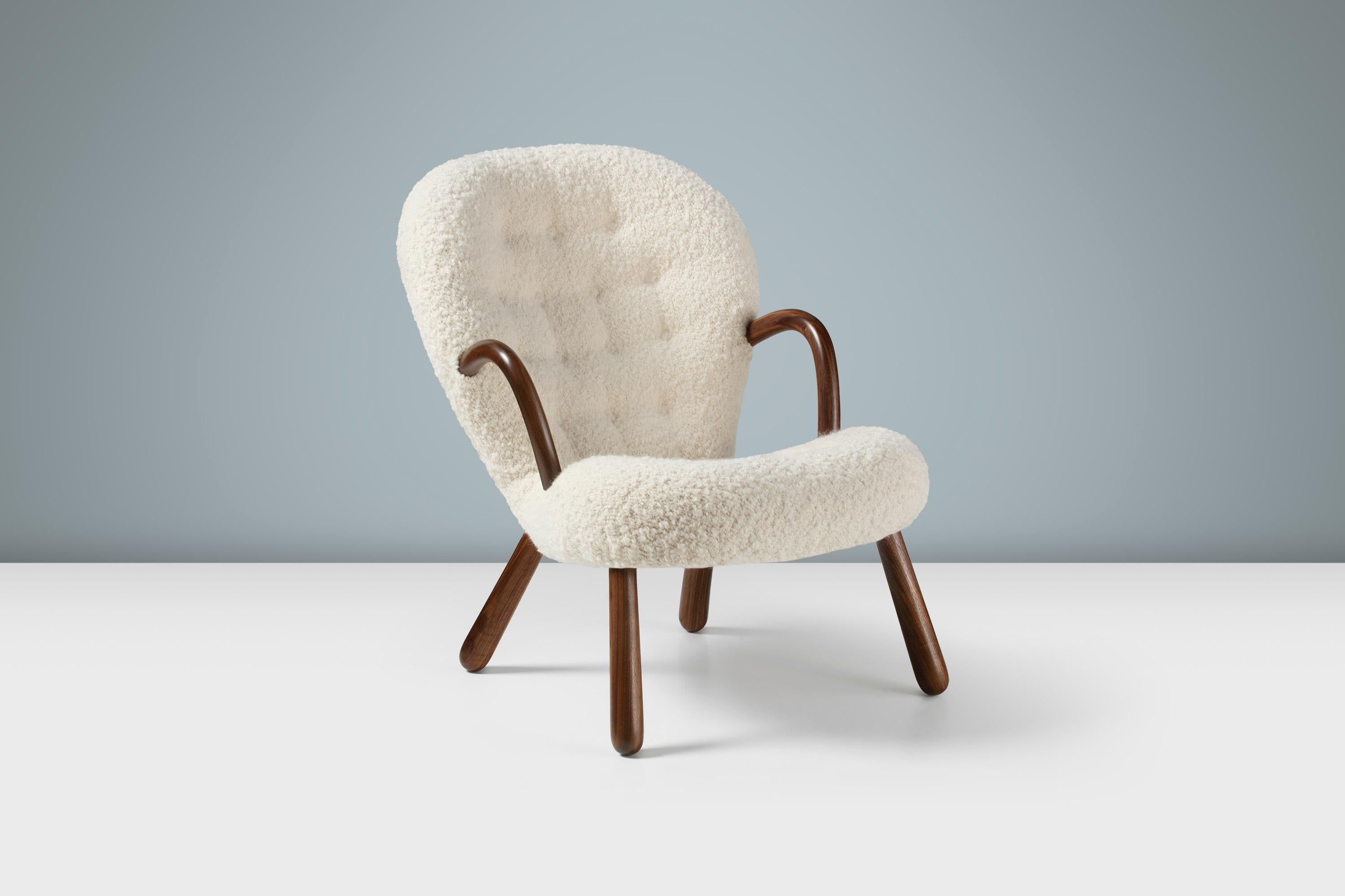 Arnold Madsen Boucle-Lampensessel und Hocker aus Boucle im Zustand „Neu“ im Angebot in London, England