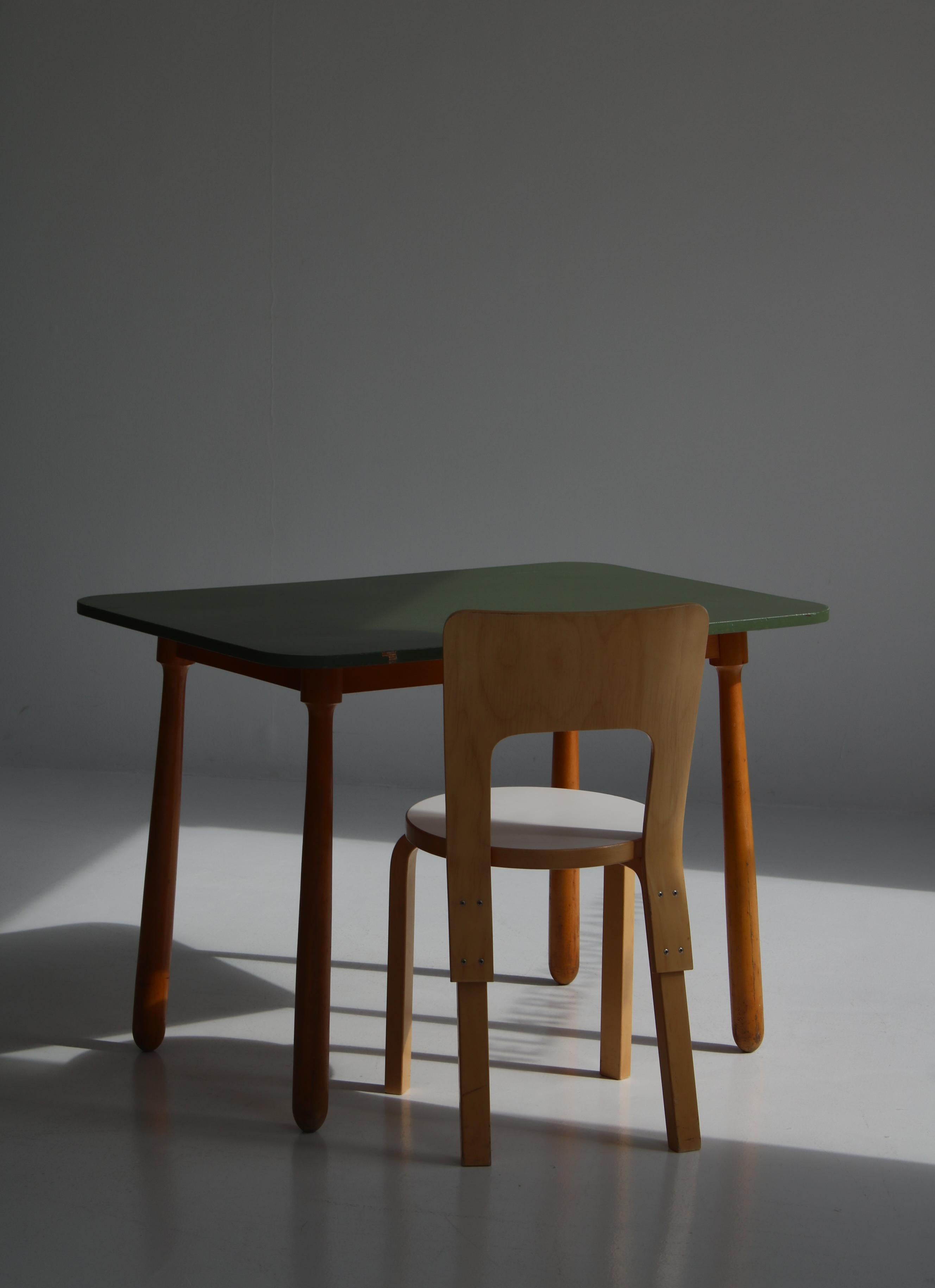 Arnold Madsen Club Legged Desk / Table in Beech, Scandinavian Modern, 1940s For Sale 7
