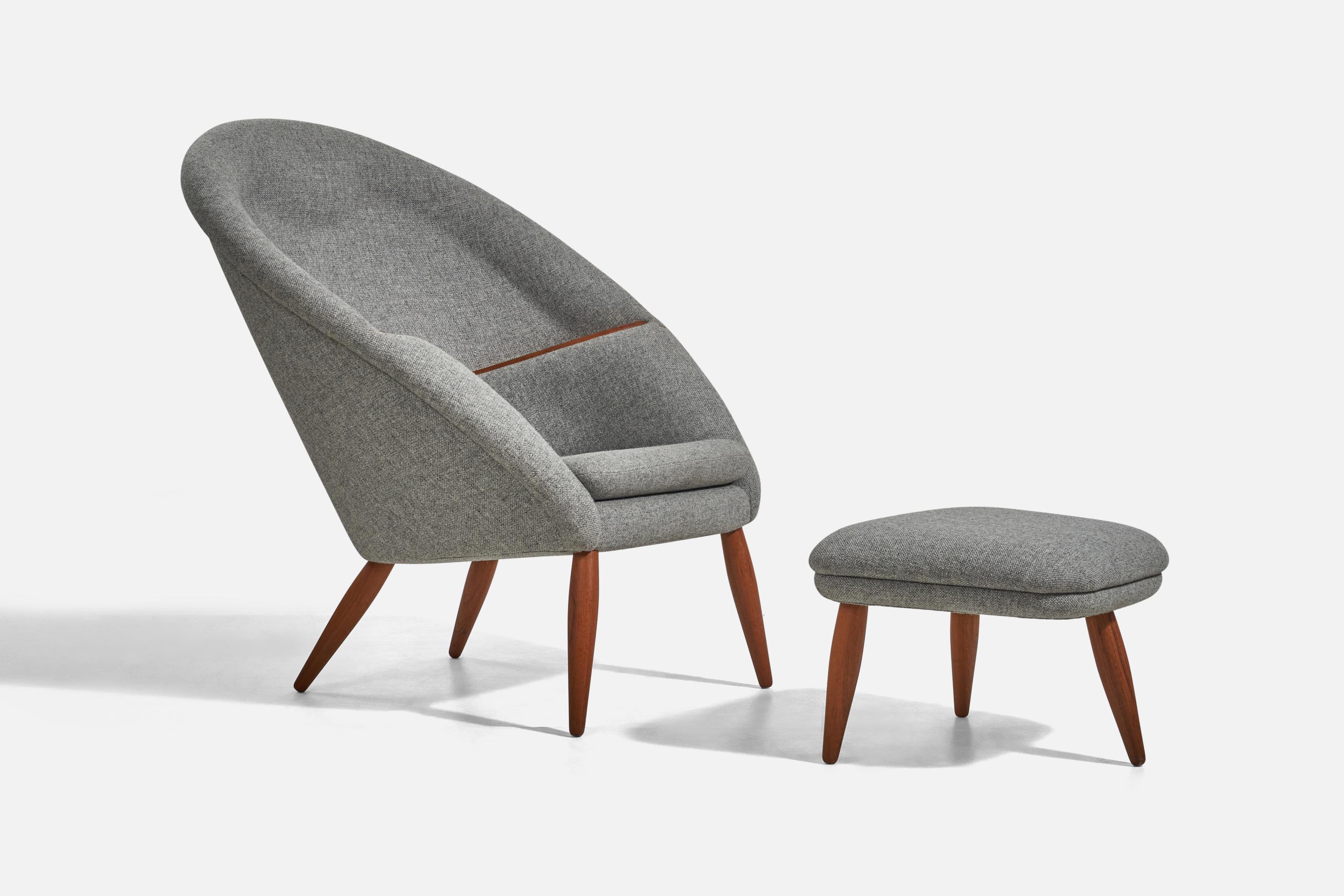 An oak and grey fabric lounge chair with ottoman, designed and produced by Arnold Madsen, Denmark, 1956.  