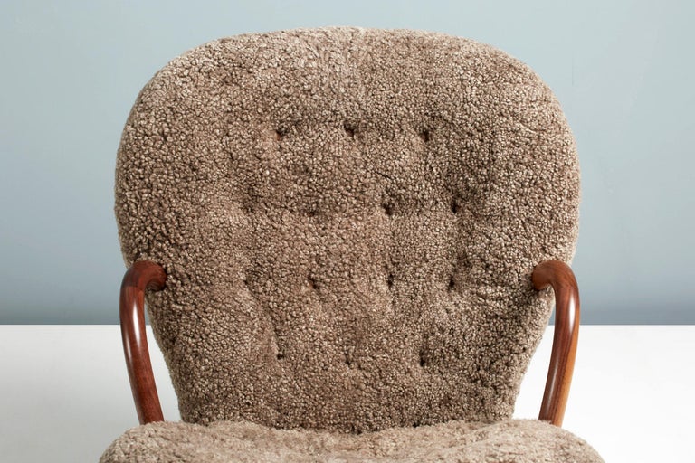 British Arnold Madsen Sheepskin Clam Chair 1944 For Sale