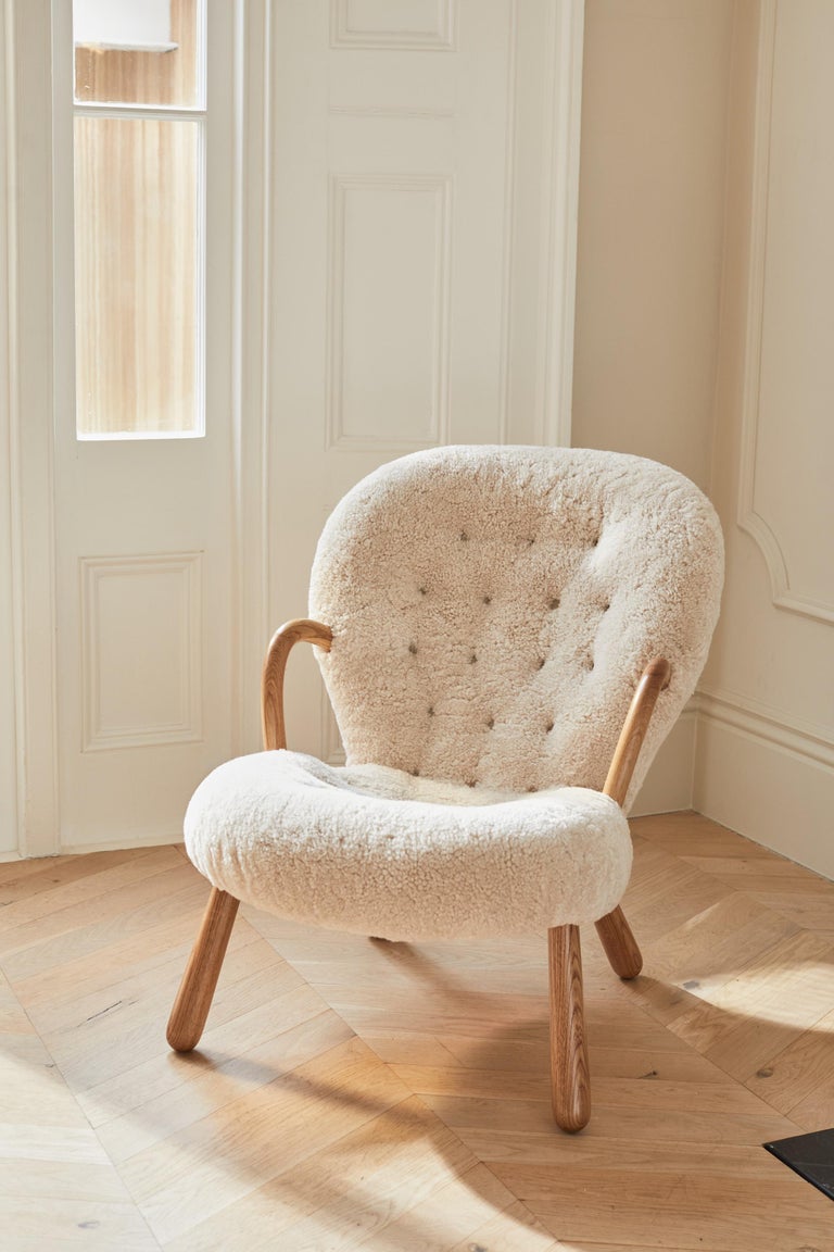Re-Edition Sheepskin Clam Chair by Arnold Madsen 6