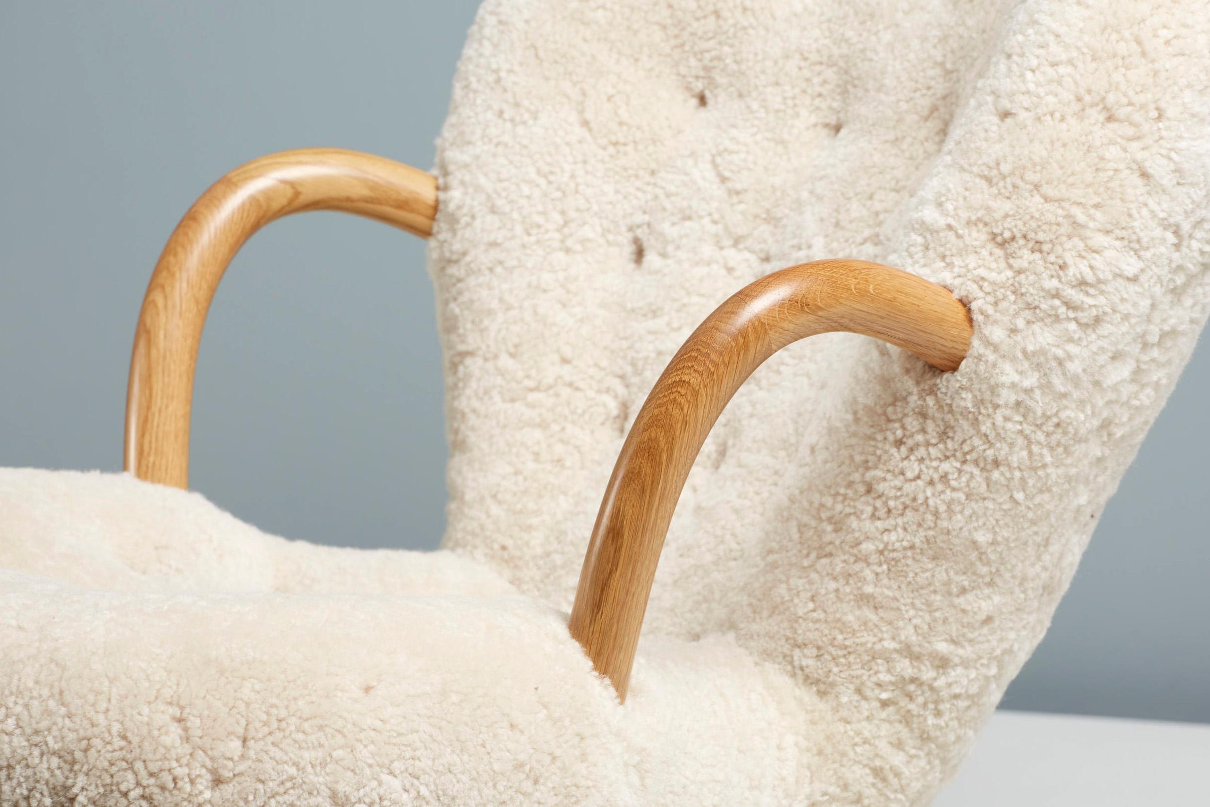 Re-Edition Sheepskin Clam Chair by Arnold Madsen 2