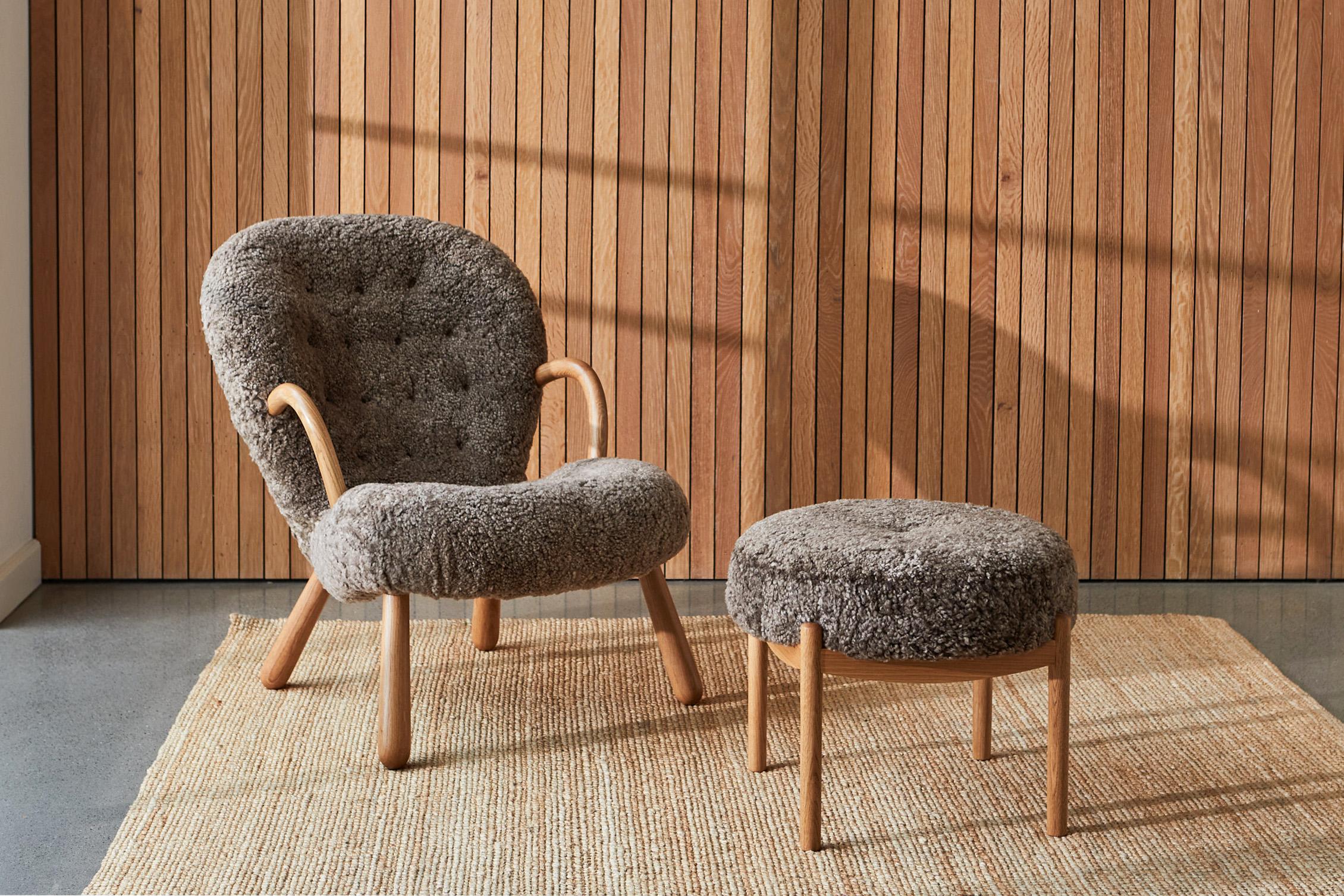 Re-Edition Sheepskin Clam Chair by Arnold Madsen 4