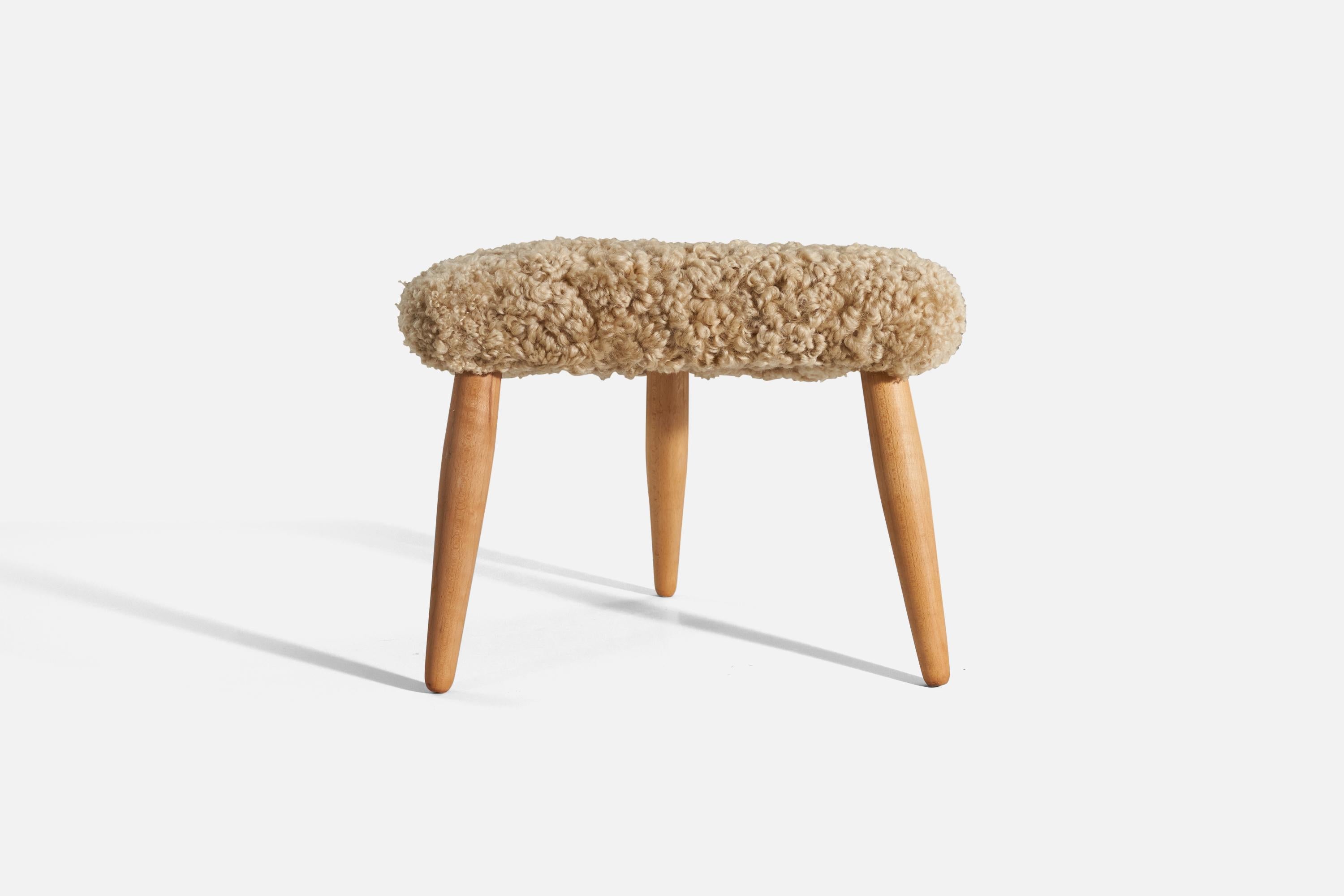 Mid-Century Modern Arnold Madsen, Stool, Wood, Shearling, Sweden, 1950s For Sale