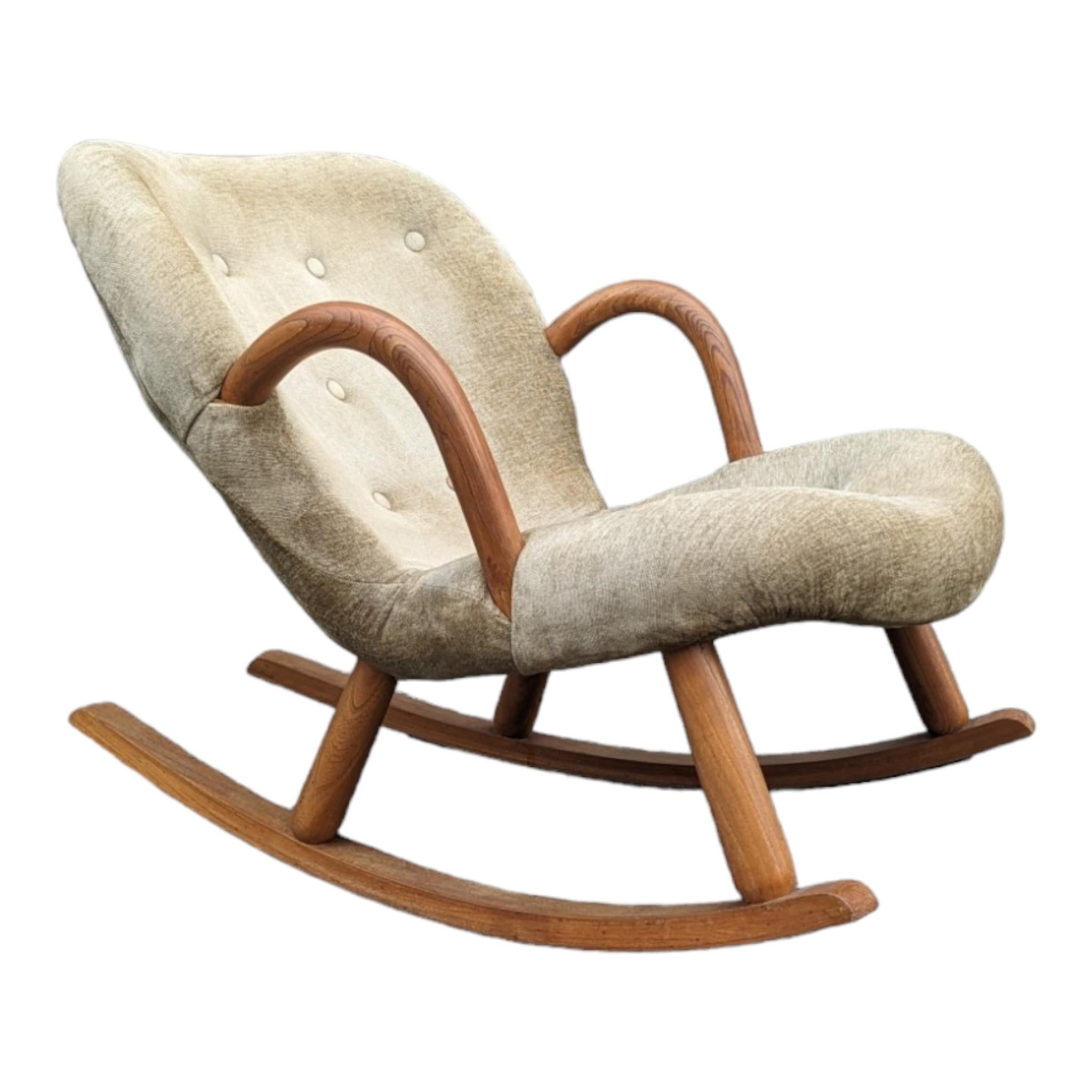 Rare Arnold Madsen Attributed Clam Rocking Chair circa 1960s In Good Condition For Sale In PORT MELBOURNE, AU