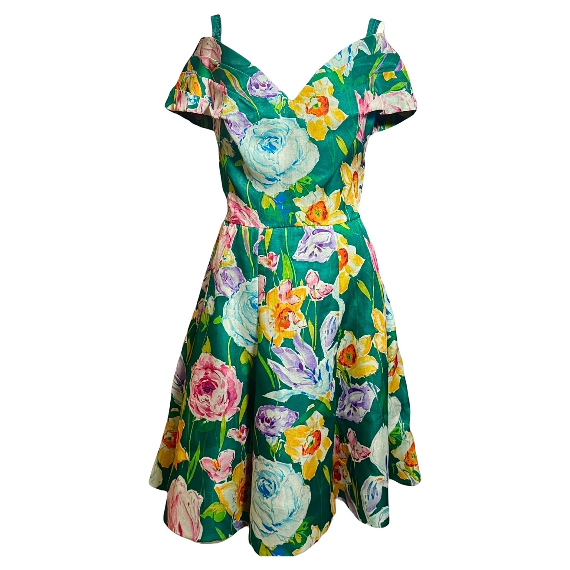 Arnold Scaasi 1950s Off-Shoulder Silk Floral Dress – Brooklyn Museum Provenance en vente