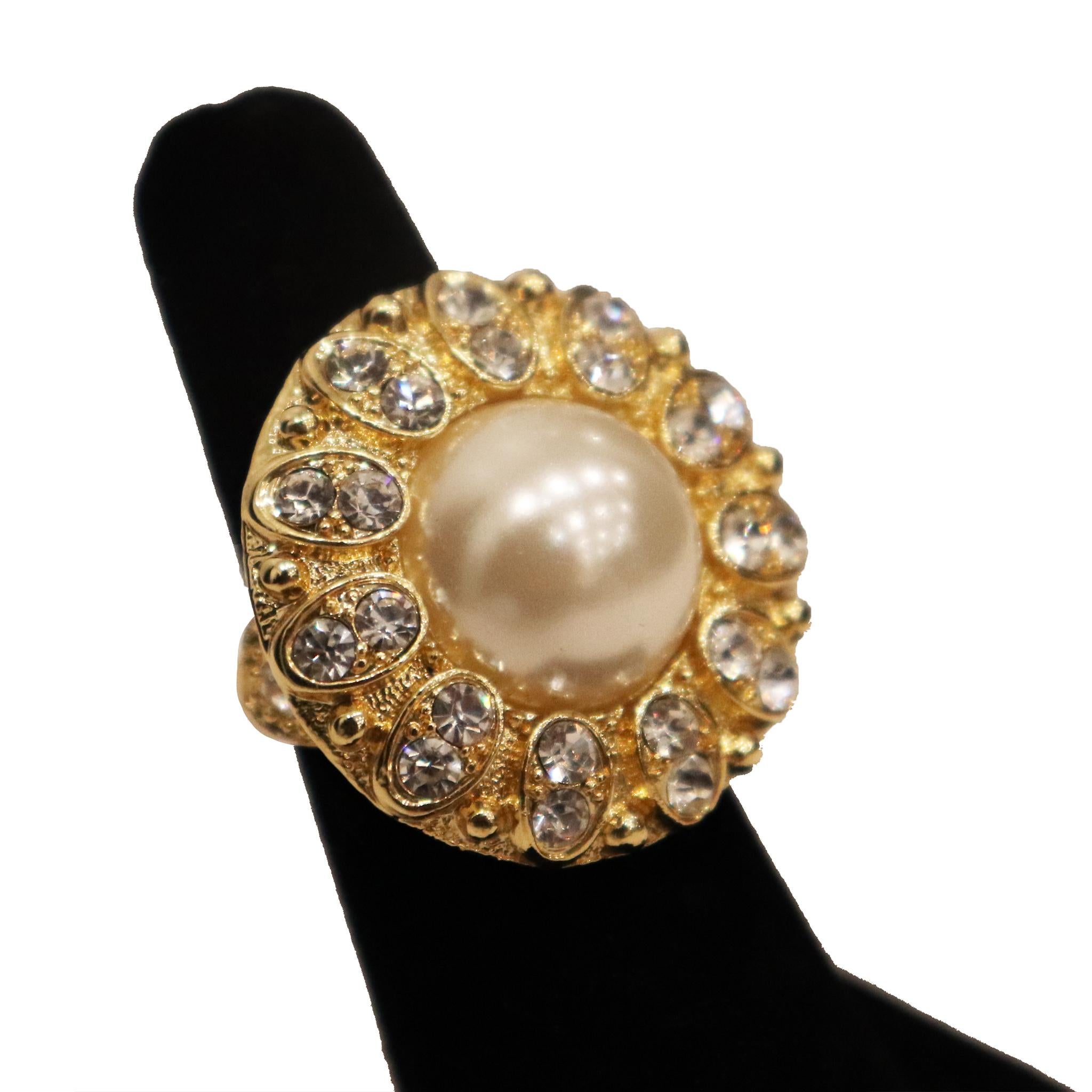 Arnold Scassi Faux Gold-tone Pearl & Rhinestone Earrings/Ring 1980s 3