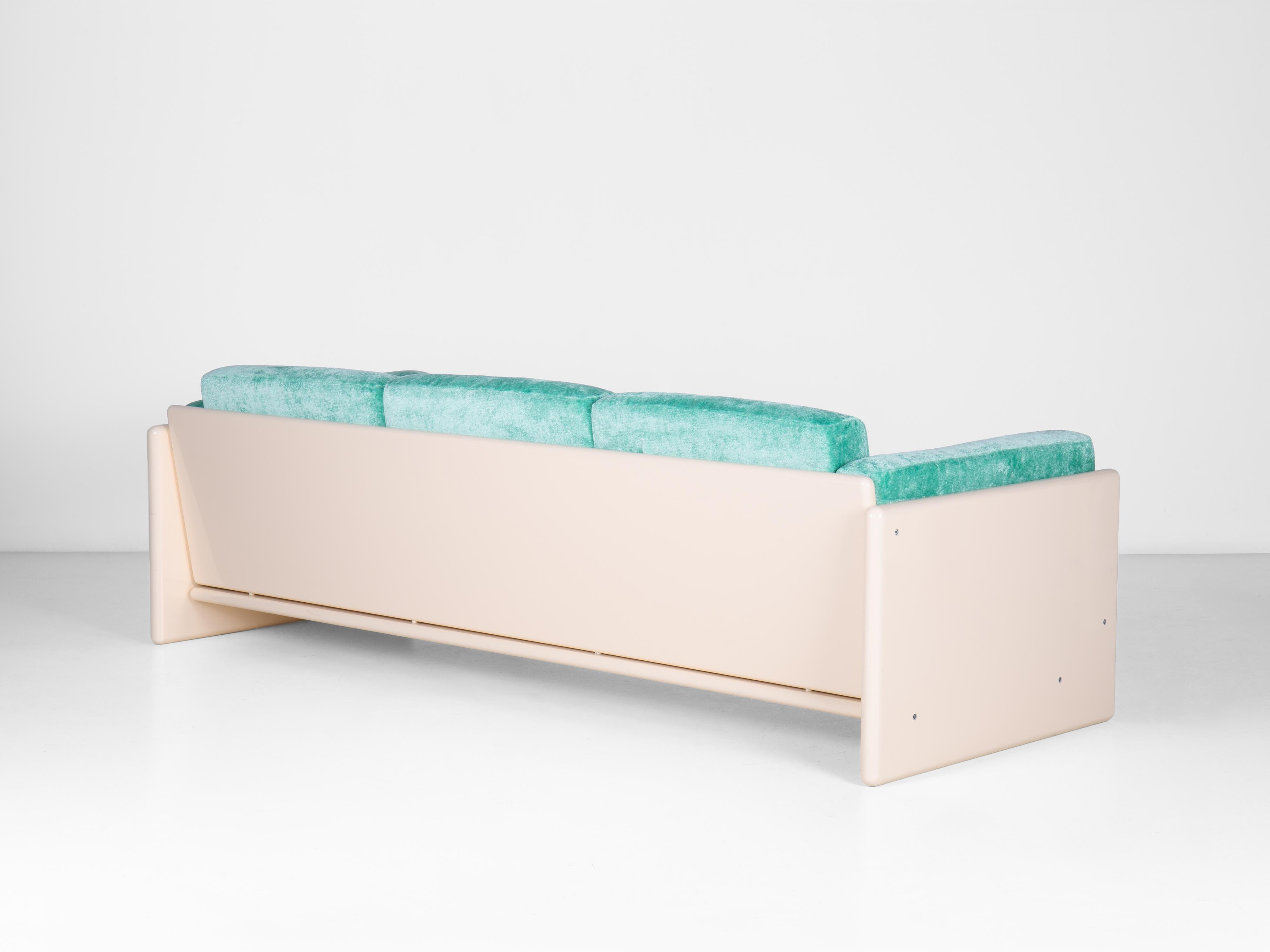 Sofá Arnolfo de 3 plazas de Ufficio Progetti Gavina, Simon International 1971 Italiano en venta