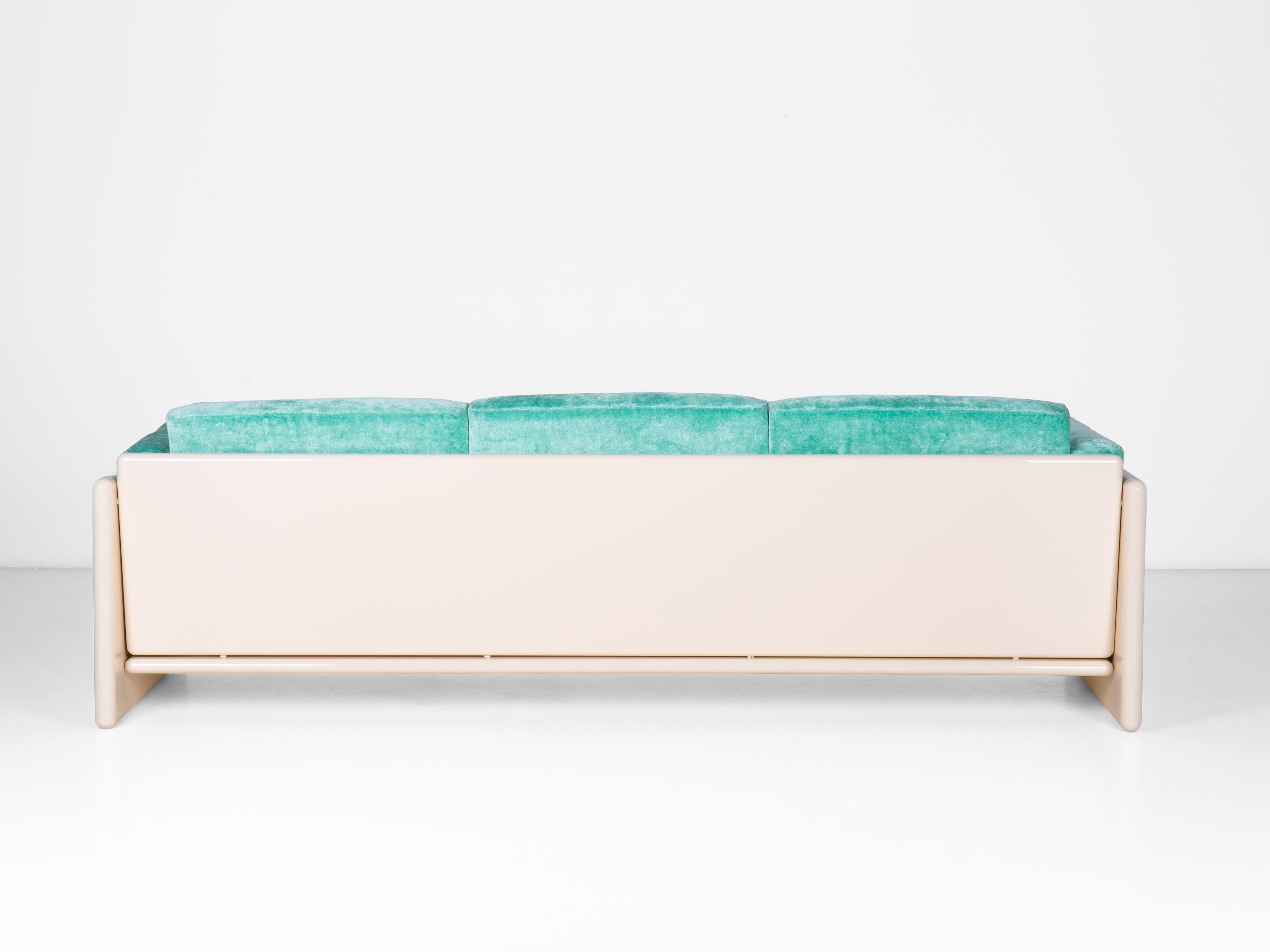 Sofá Arnolfo de 3 plazas de Ufficio Progetti Gavina, Simon International 1971 en Excelente estado para la venta en Ozzano Dell'emilia, IT