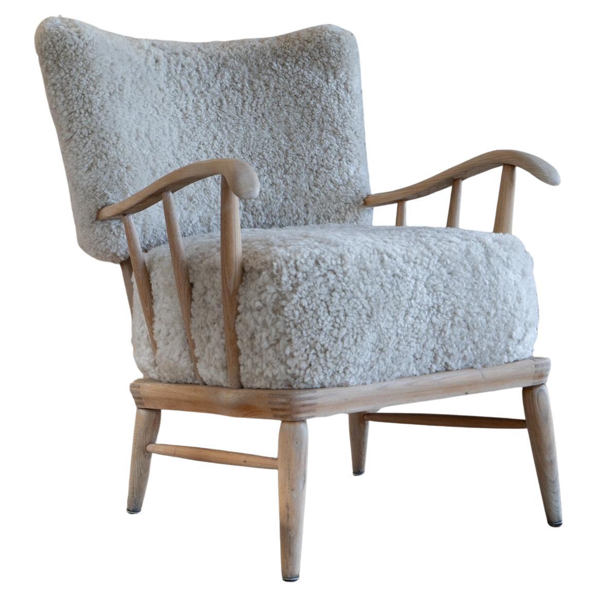Arnt Lande (attr.) armchair for Møller & Stokke, sheepskin For Sale