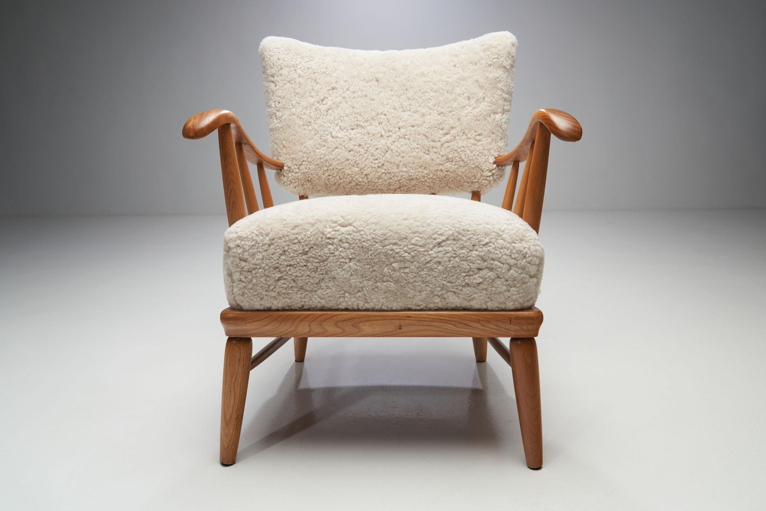 Arnt Lande 'attr.' Pair of Pine Armchairs by Møller & Stokke, Norway, 1940s In Good Condition In Utrecht, NL