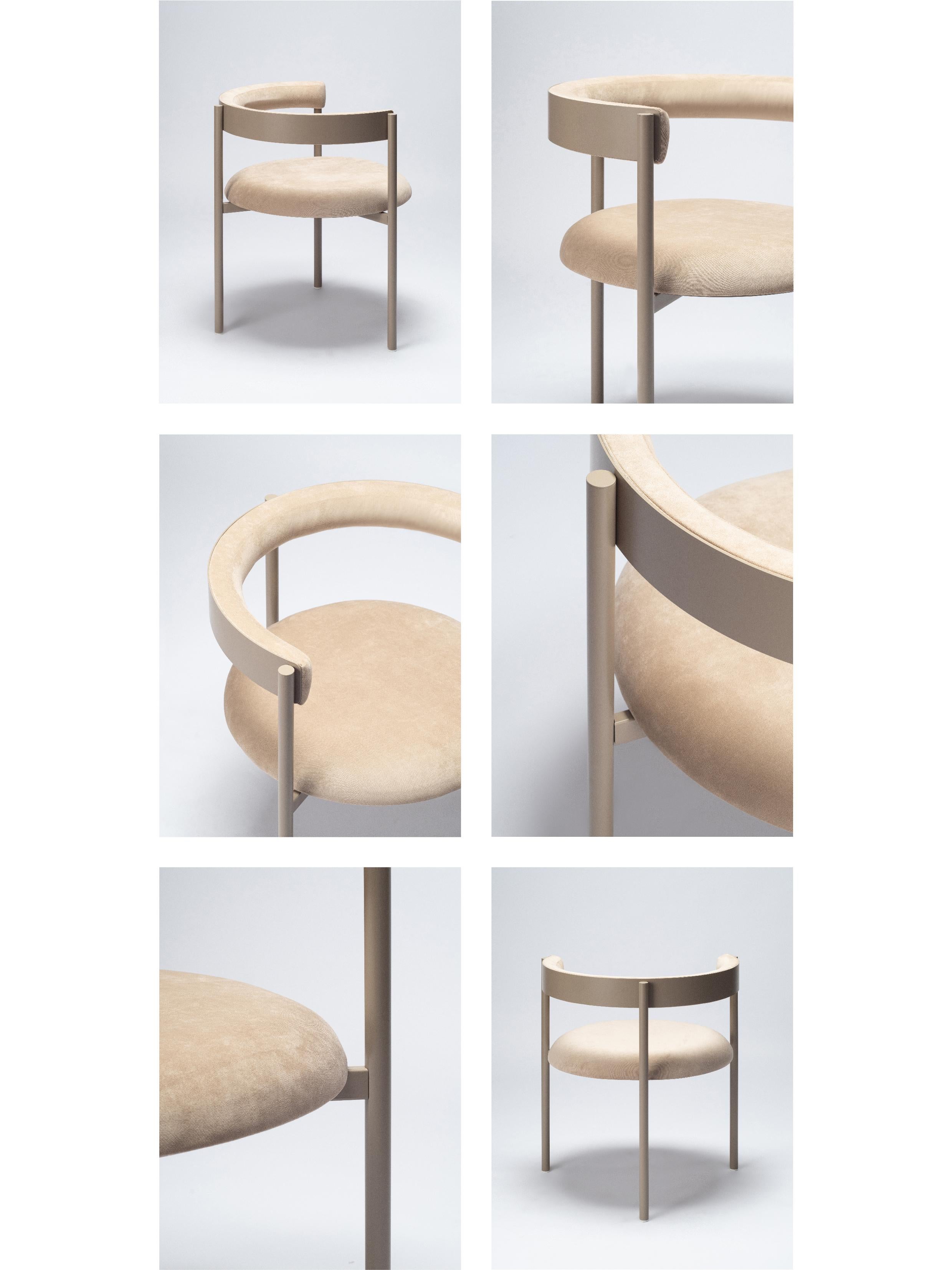 ARO Contemporary Stuhl aus Stahl und Samtpolsterung von Ries im Angebot 5