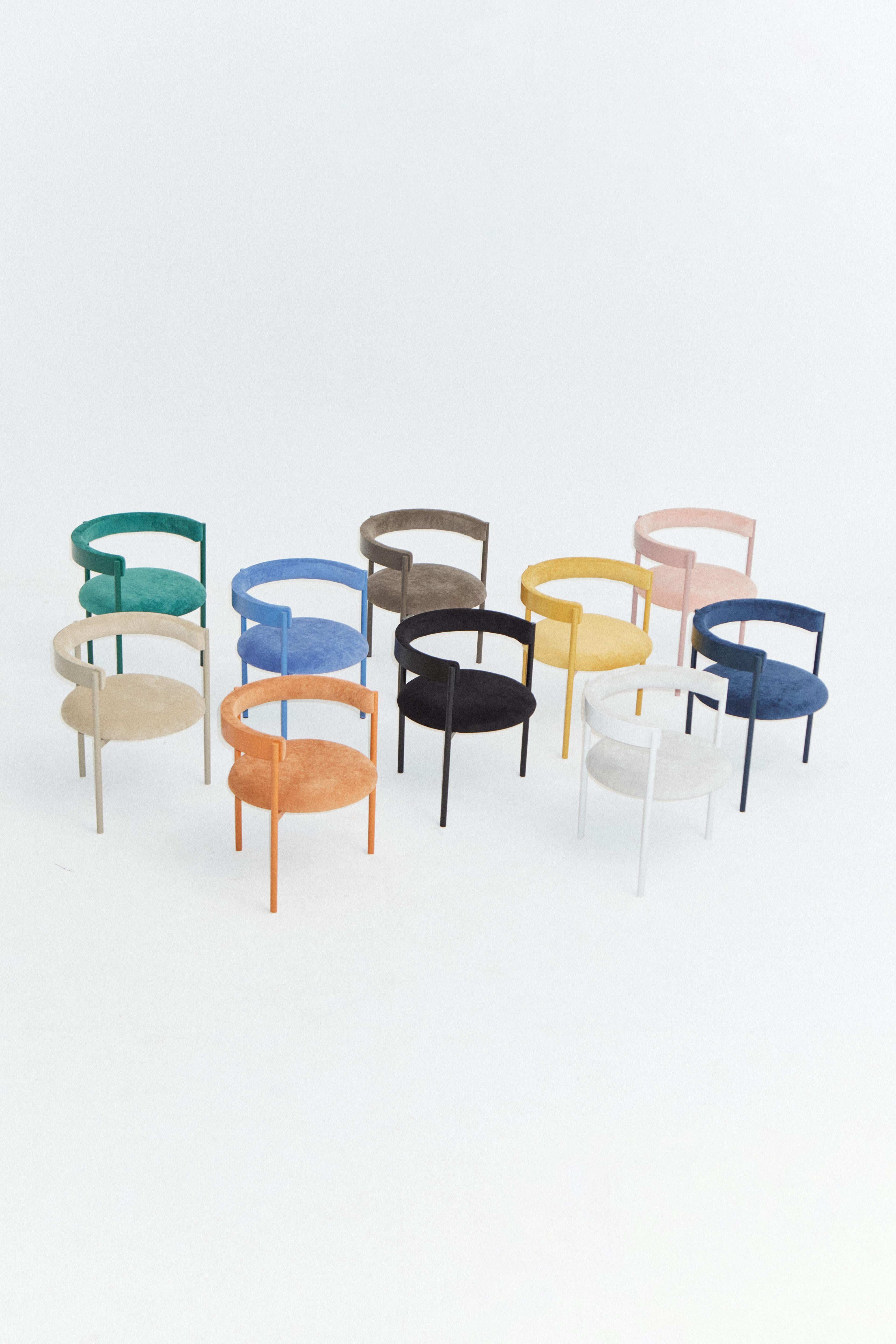 ARO Contemporary Stuhl aus Stahl und Samtpolsterung von Ries im Angebot 13