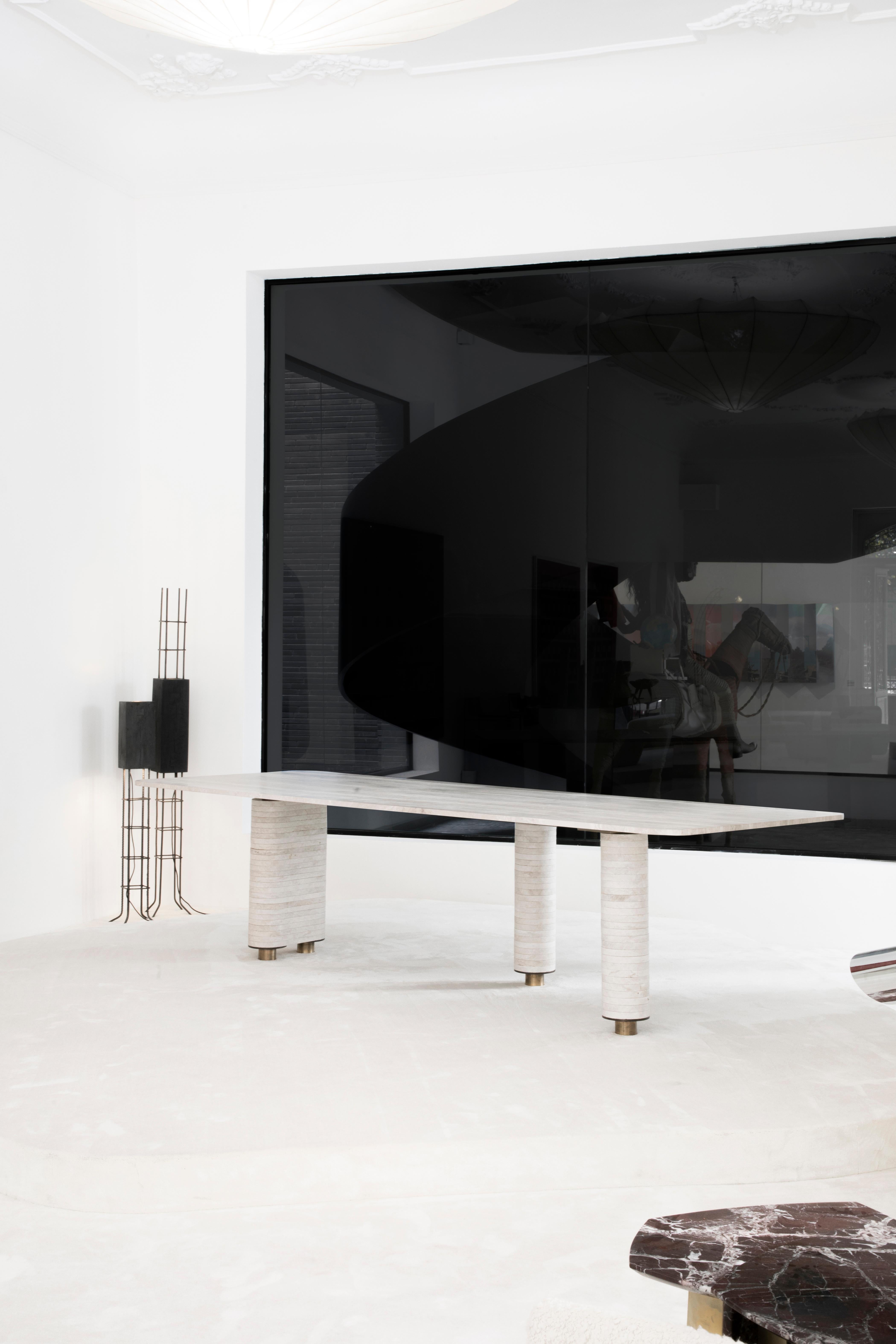 XXIe siècle et contemporain Table de salle à manger Aro par Atra Design en vente