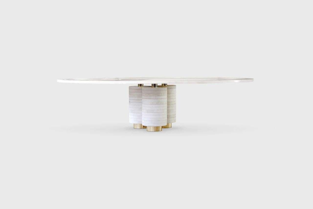 Aro marble coffee table by Atra Design
Dimensions: D 100 x H 35 cm
Materials: Rhino Quartz marble, brass.
Other marbles and size available.

Atra Design
We are Atra, a furniture brand produced by Atra form a mexico city–based high end production