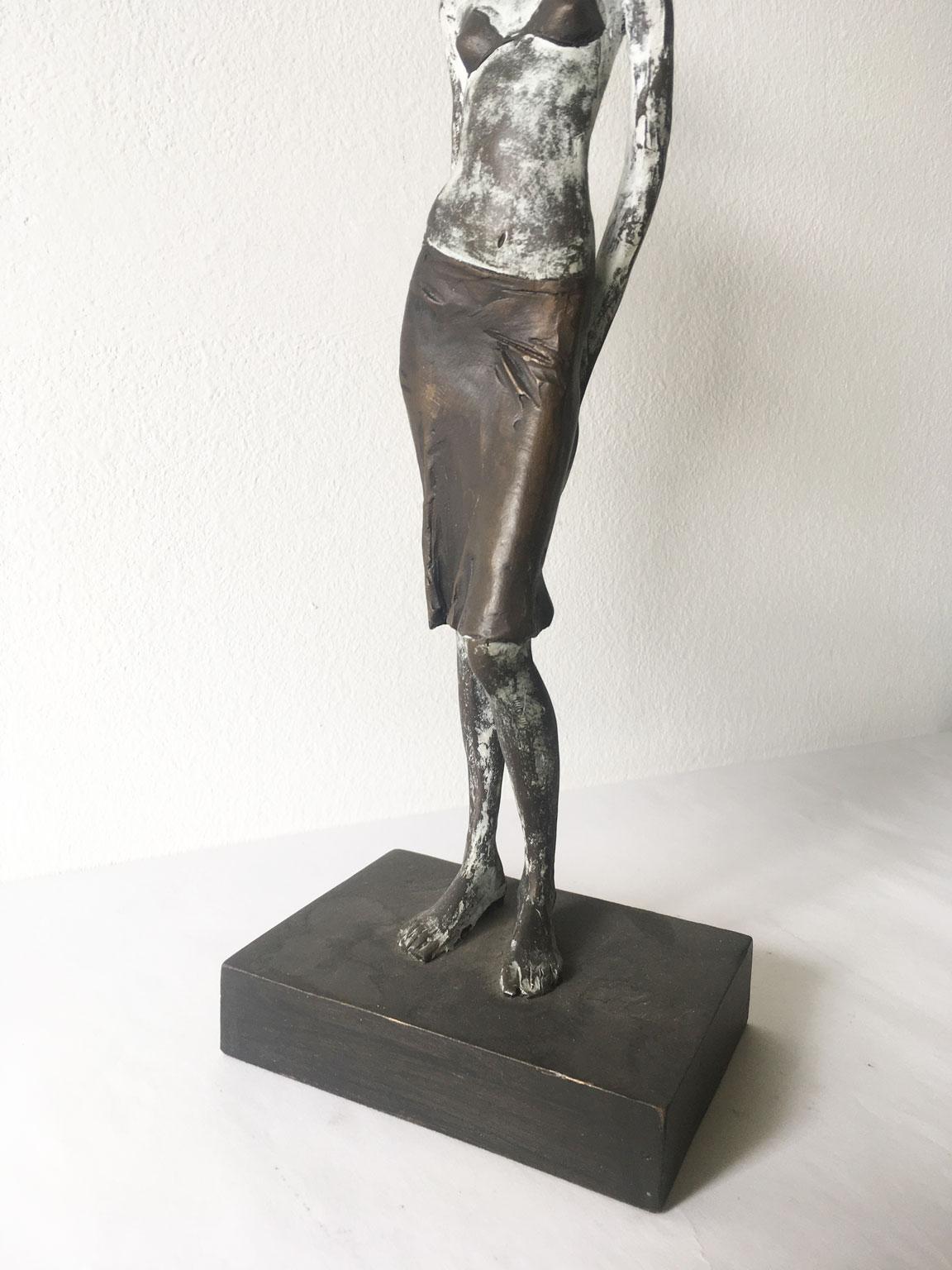 Italy Cast Lost Wax Woman Figurine Bronze Sculpture by Aron Demetz Guardando For Sale 2