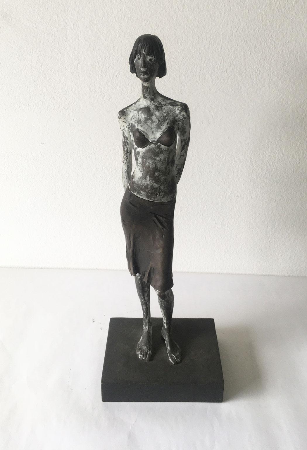 Italy Cast Lost Wax Woman Figurine Bronze Sculpture by Aron Demetz Guardando For Sale 14