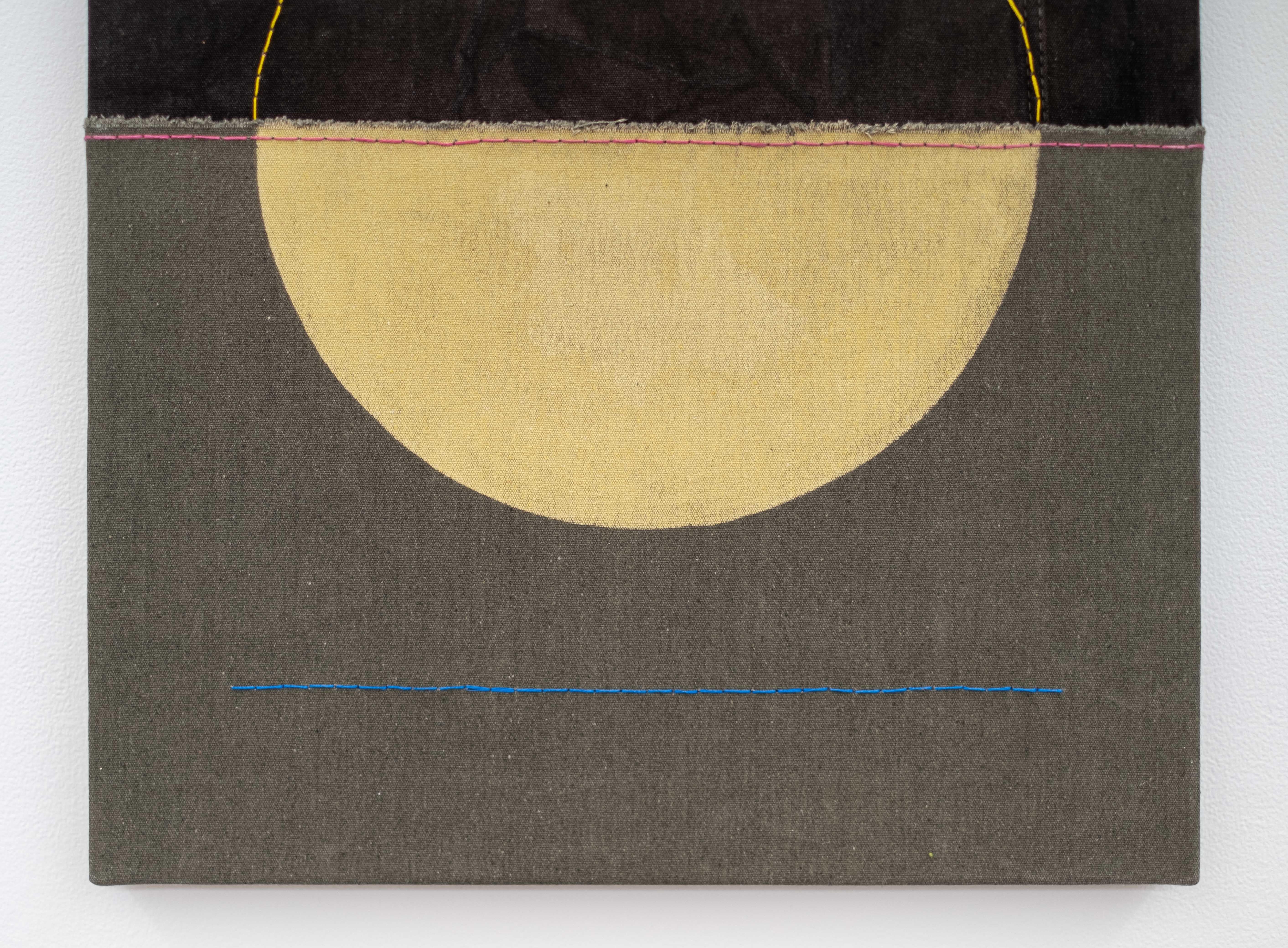 L'artiste canadien Aron Hille est connu pour ses formes minimalistes uniques et son sens intuitif de la couleur. Leurs paysages reprennent souvent les thèmes familiers du soleil, de la lune et des espaces vides qui rappellent les prairies. Dans