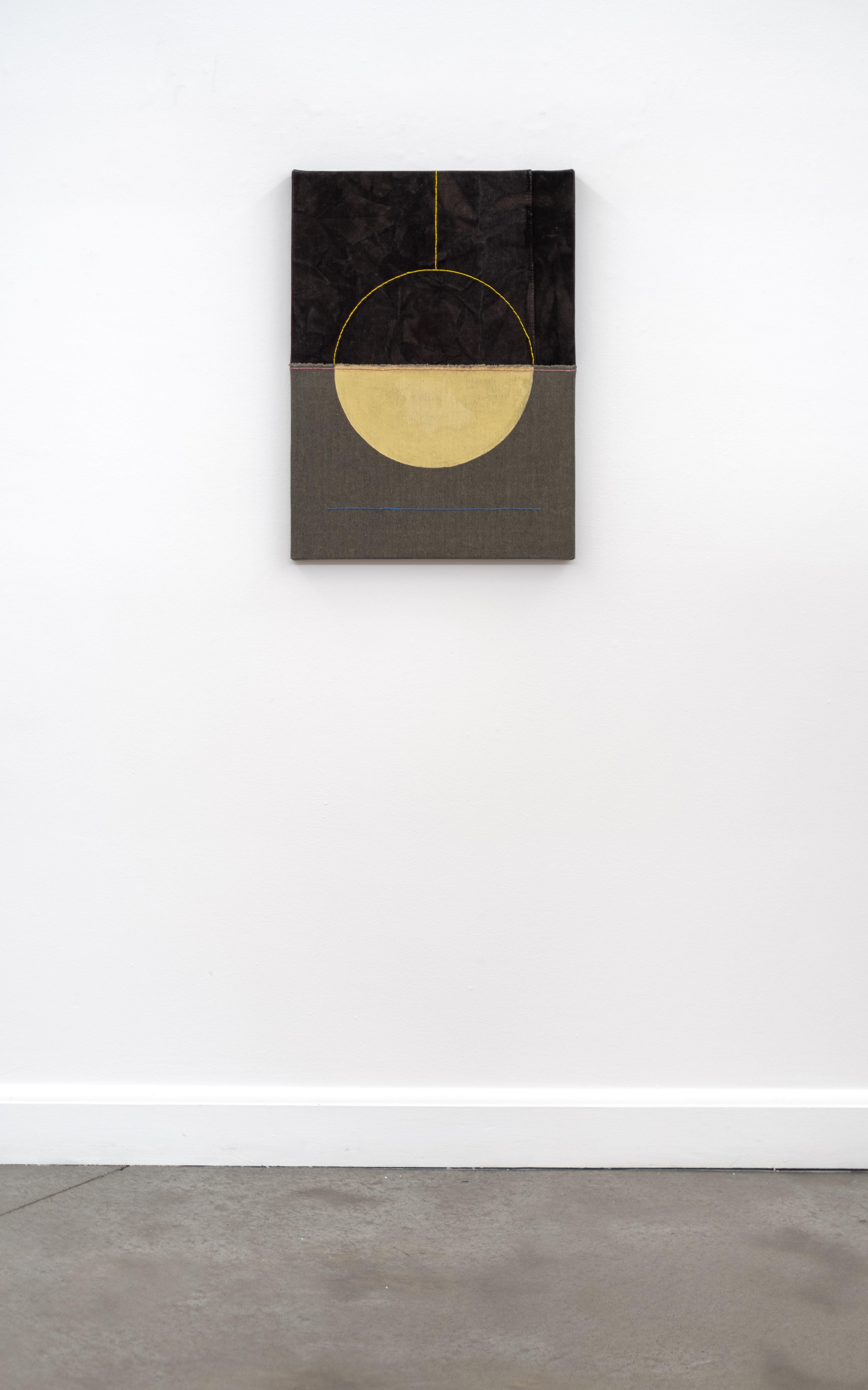Half Sun Half Sun - formes abstraites et sombres, acrylique, encre et collage sur toile en vente 3
