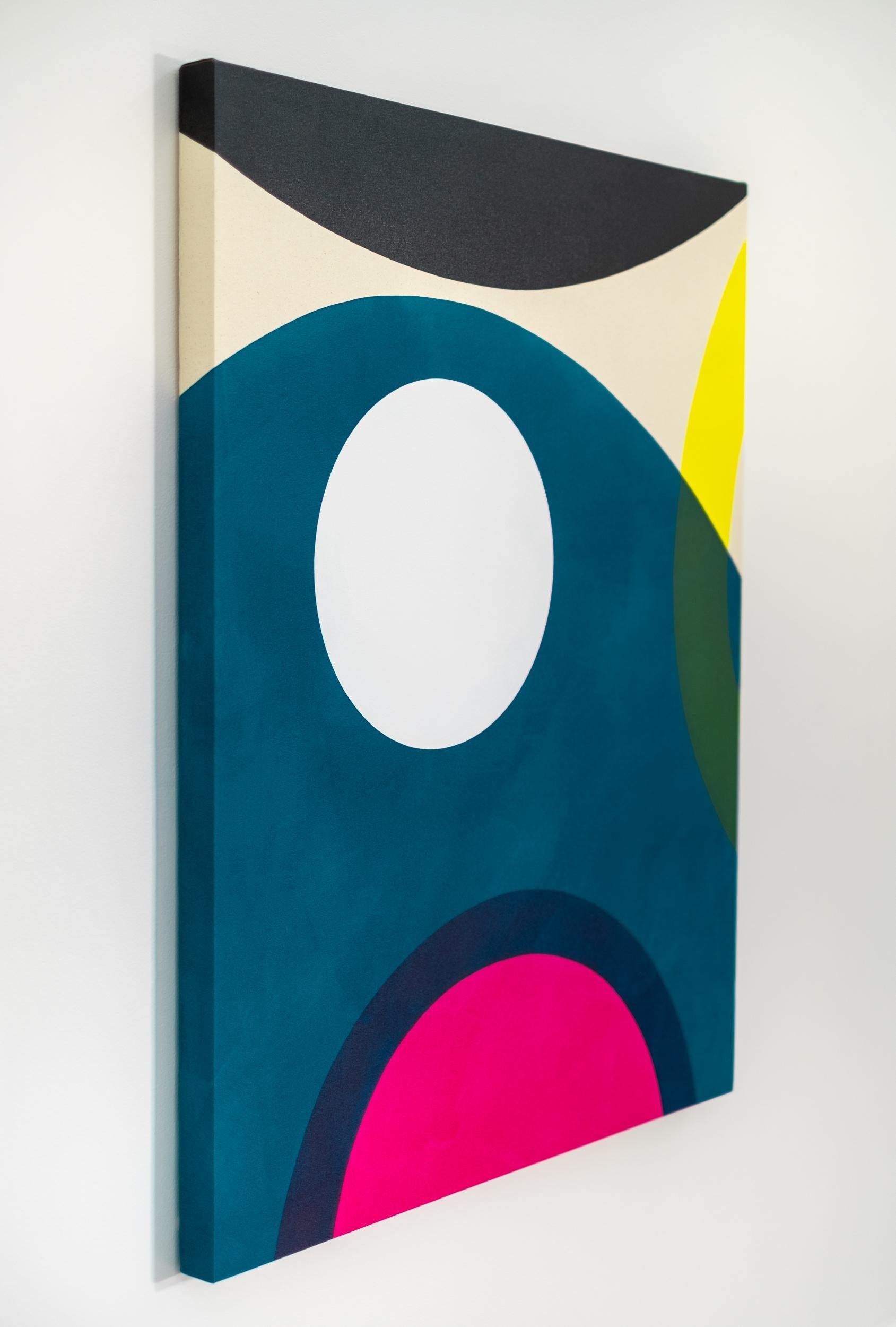 Cette peinture acrylique minimaliste qui représente une lune est une œuvre d'Aron Hille.

Le graphisme audacieux des œuvres d'Aron Hille fait écho aux lignes épurées des influences modernistes telles que Jack Bush. Hille utilise des peintures